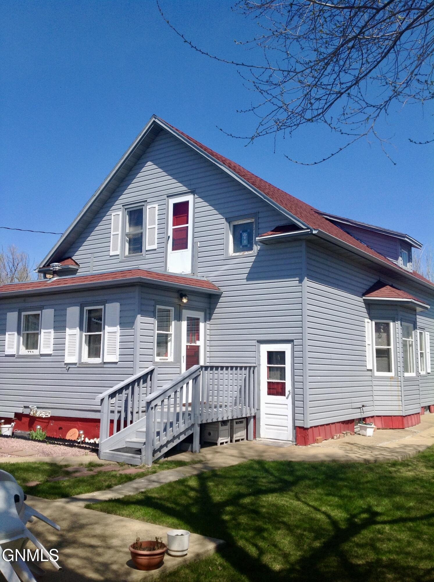 main property photo 3