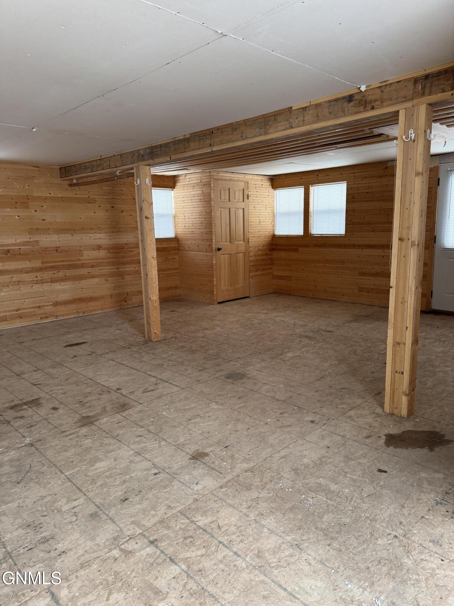 property viewer photo 2