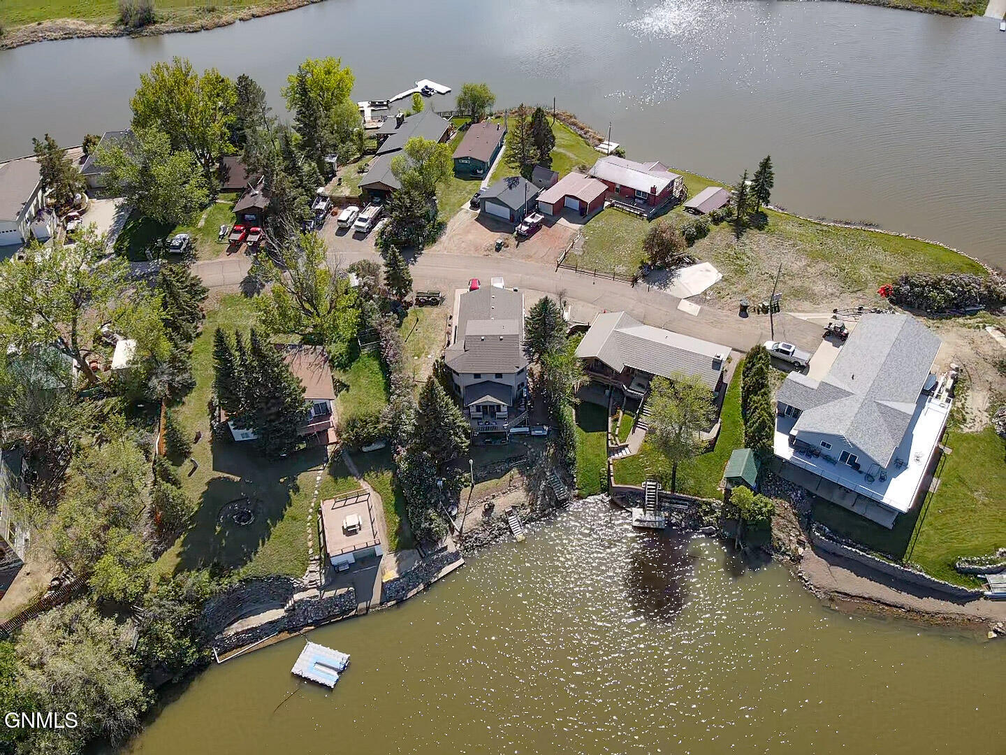 main property photo 17