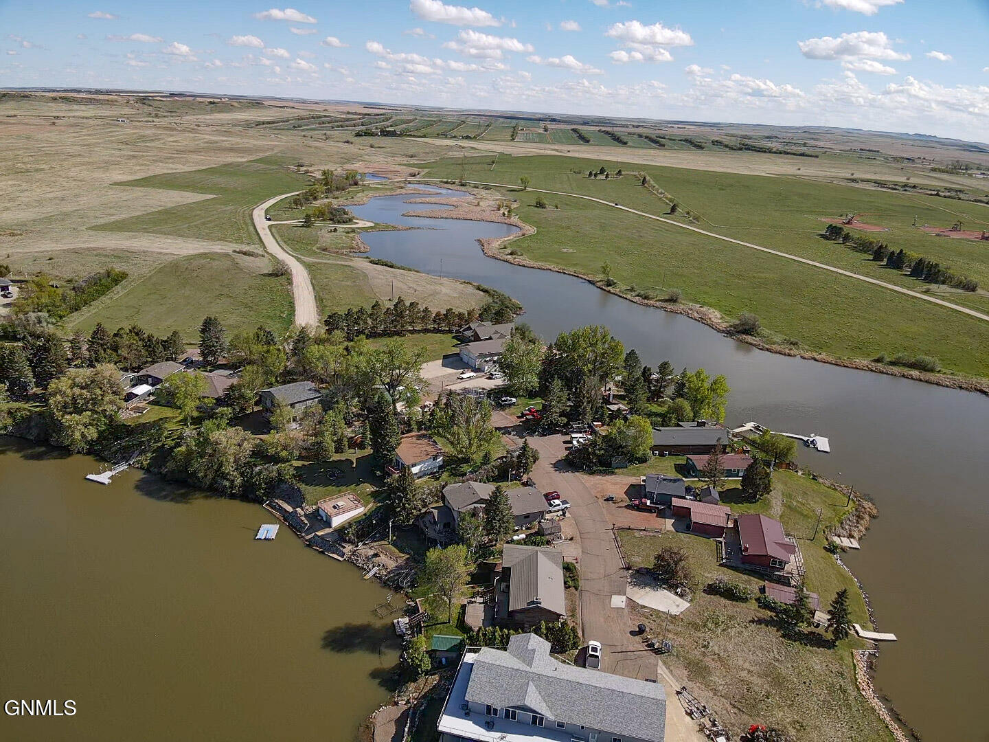 main property photo 23