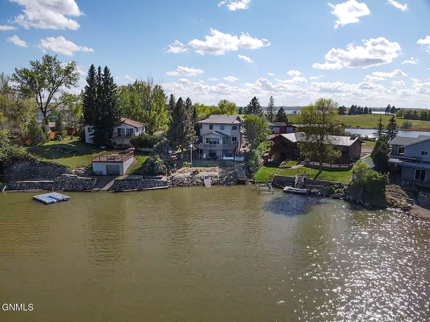 main property photo 24