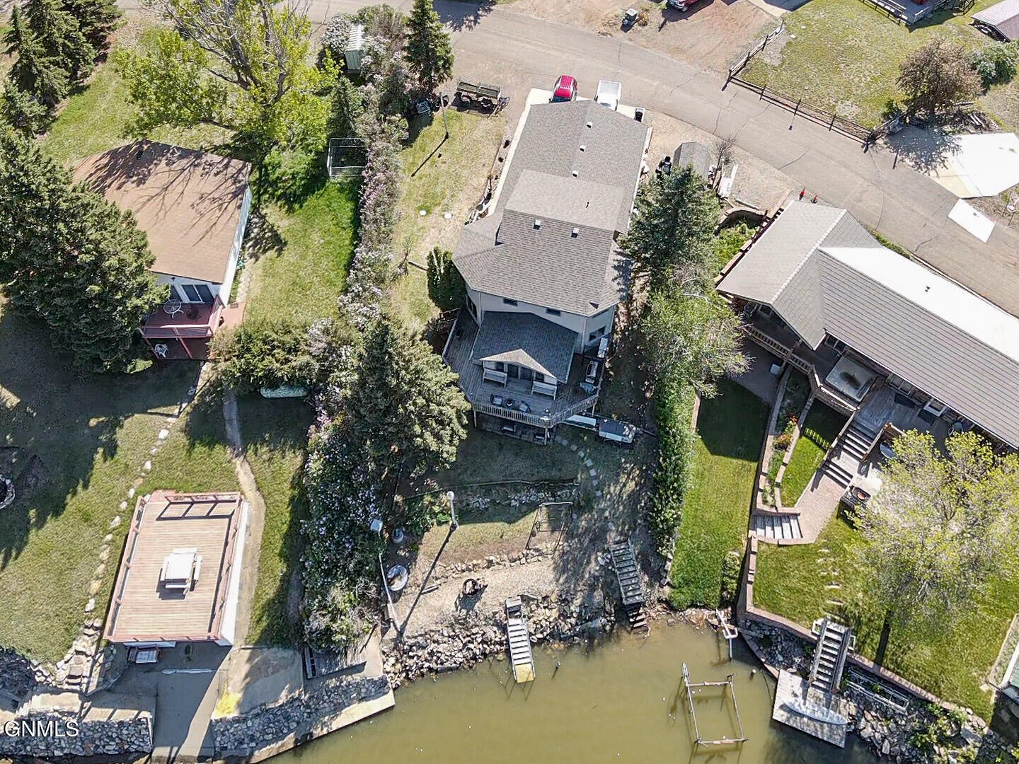 main property photo 26