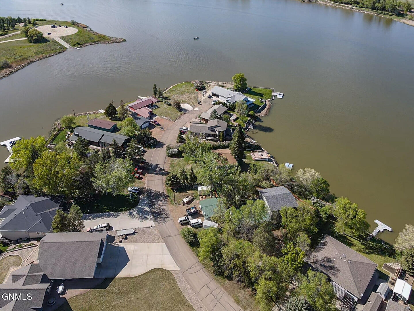 main property photo 29