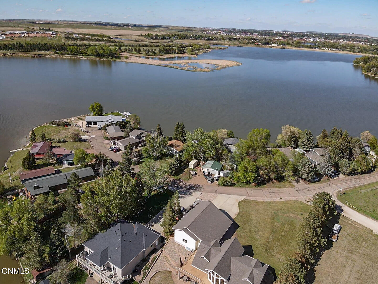 main property photo 30