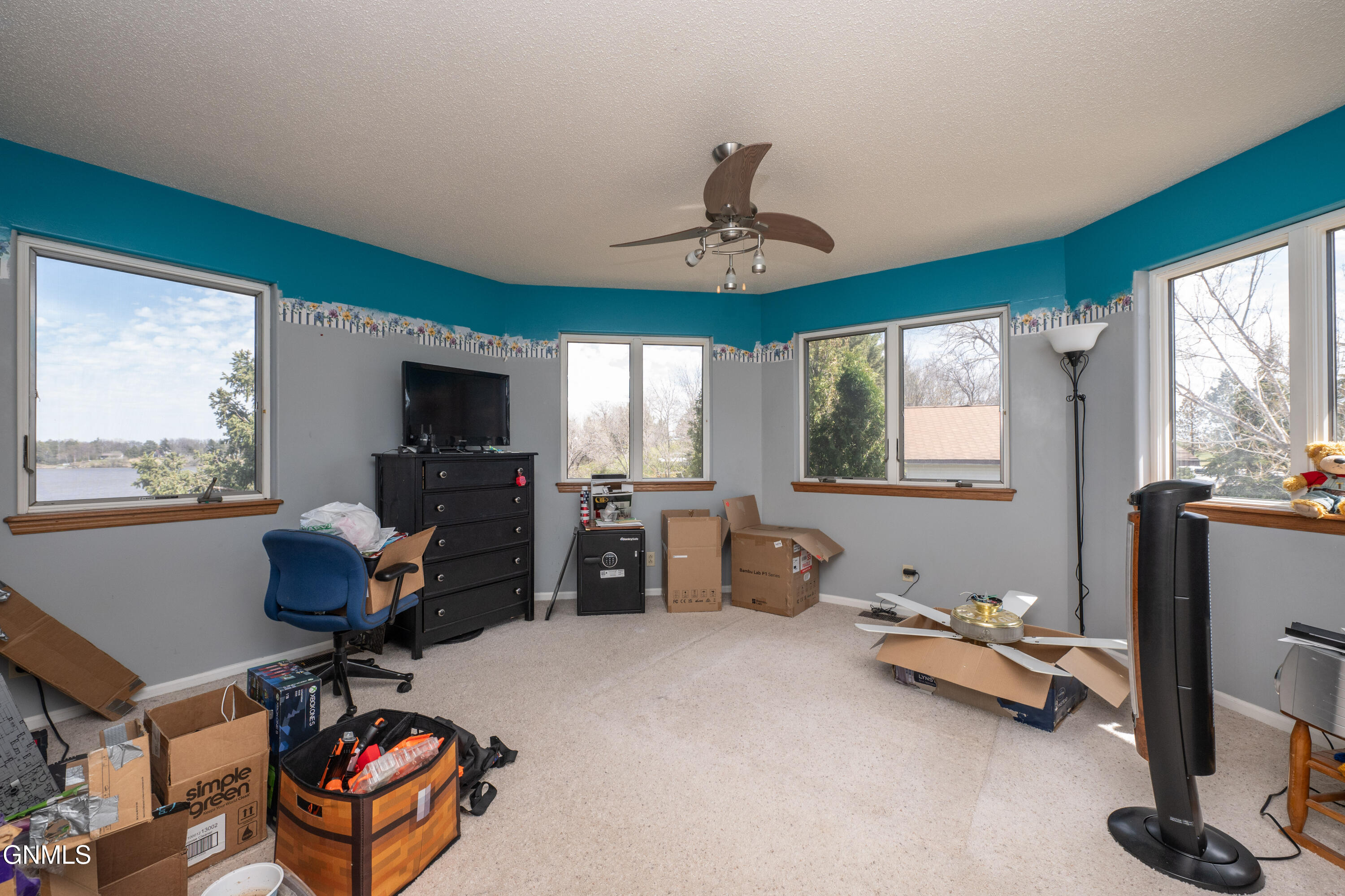 main property photo 73