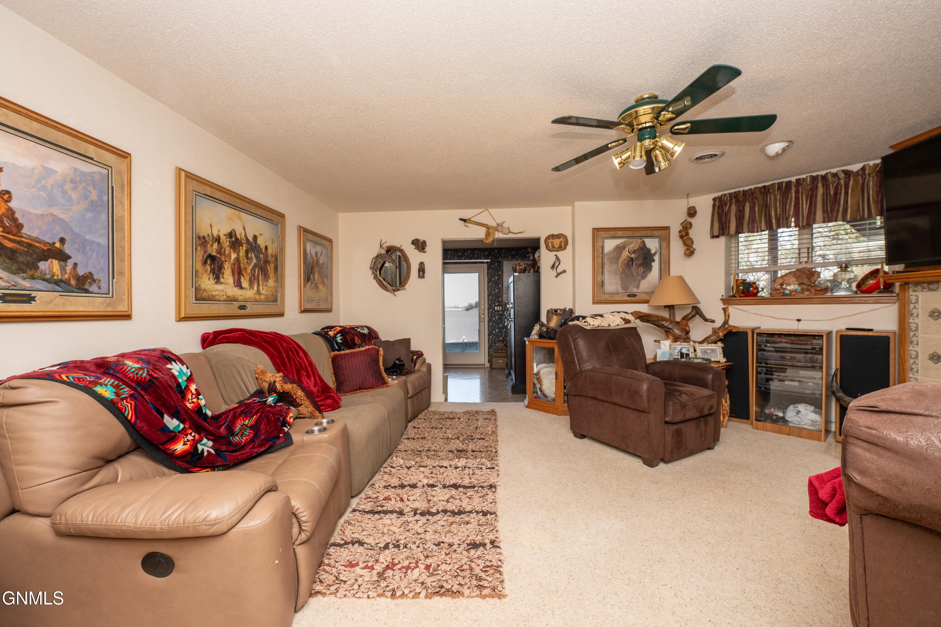 main property photo 78