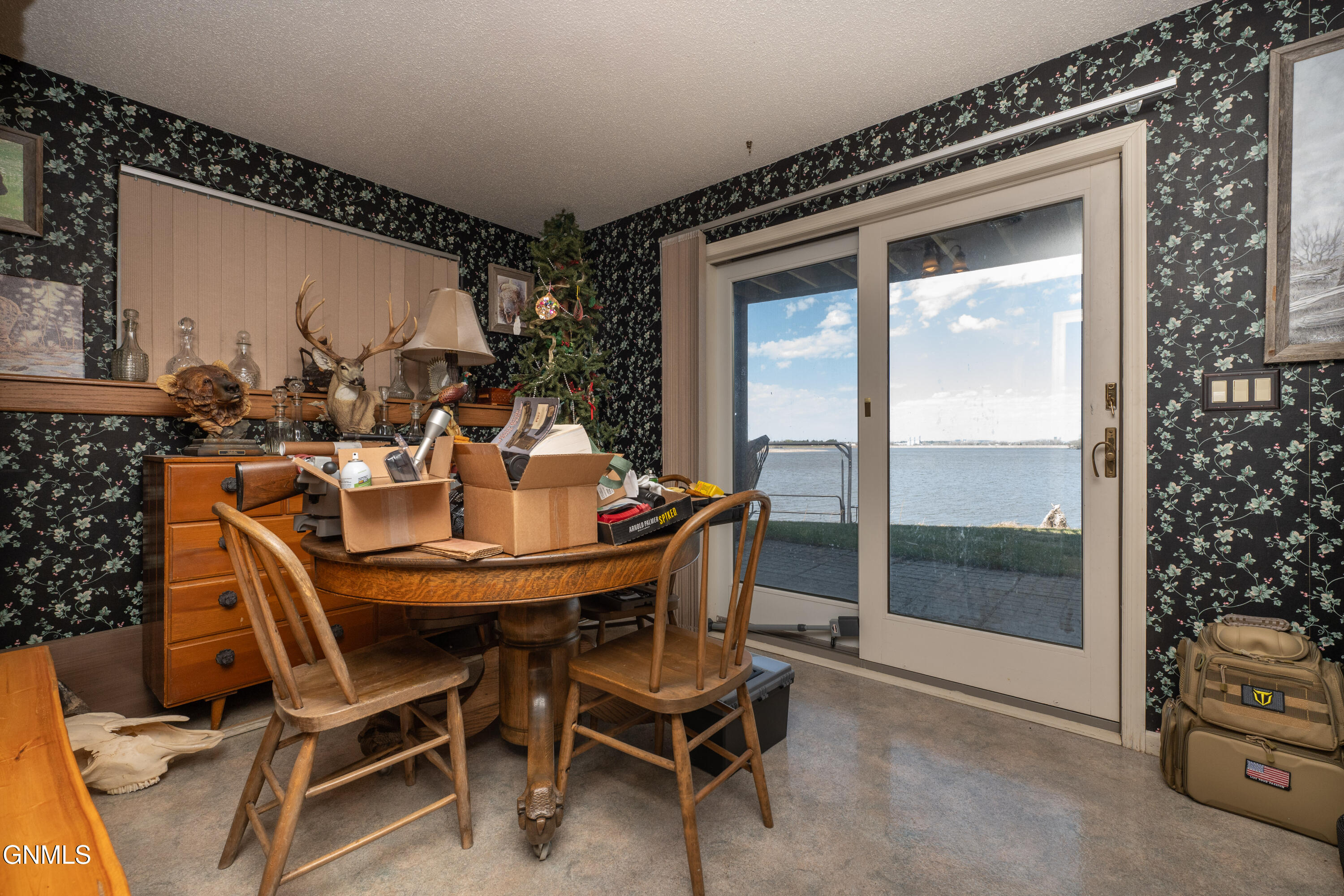 main property photo 82