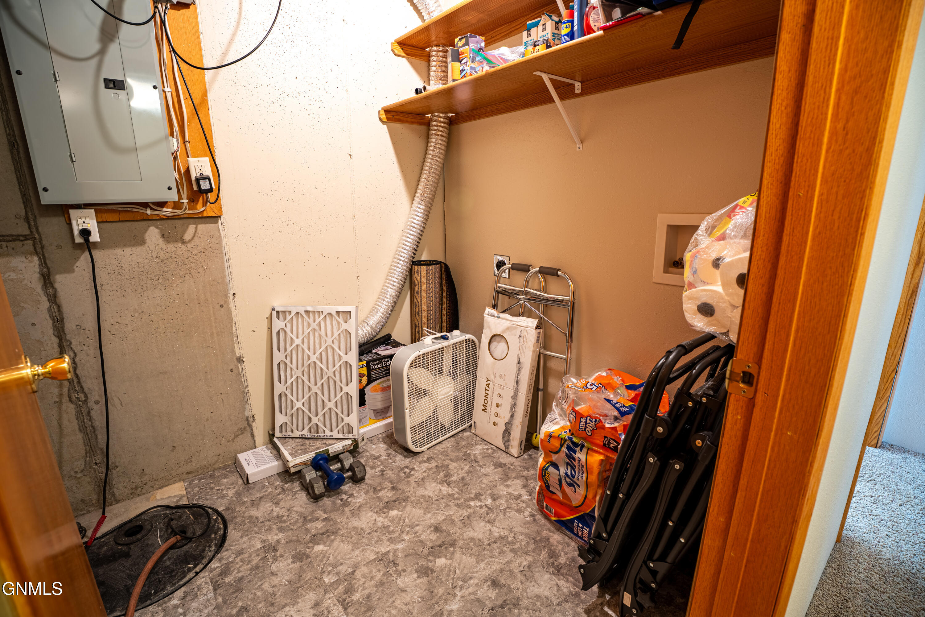 main property photo 26