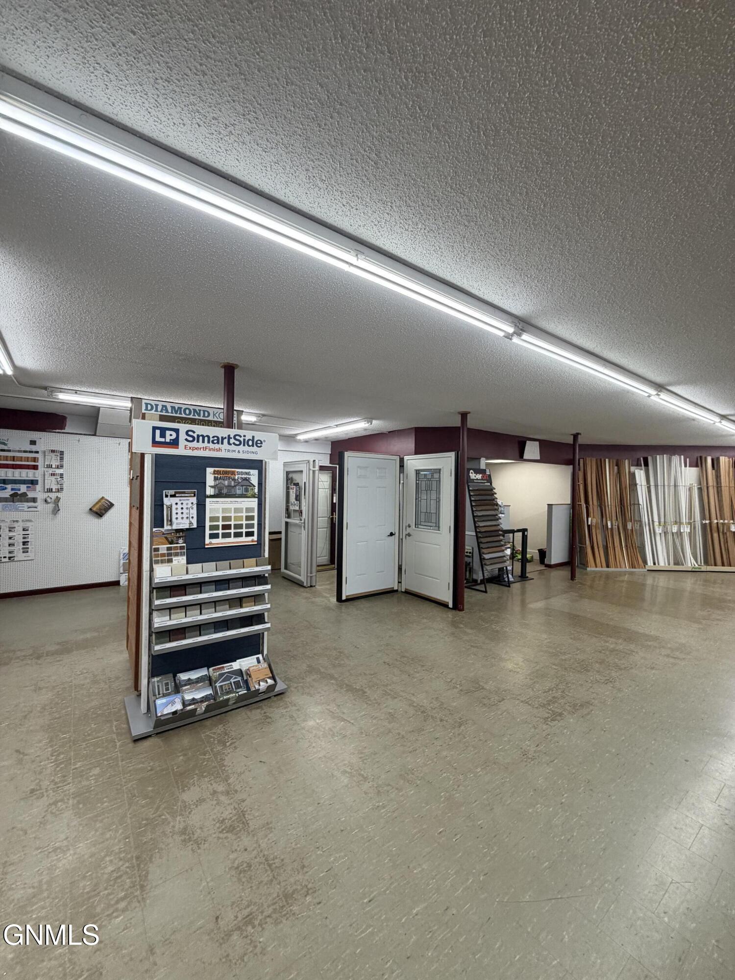 main property photo 21