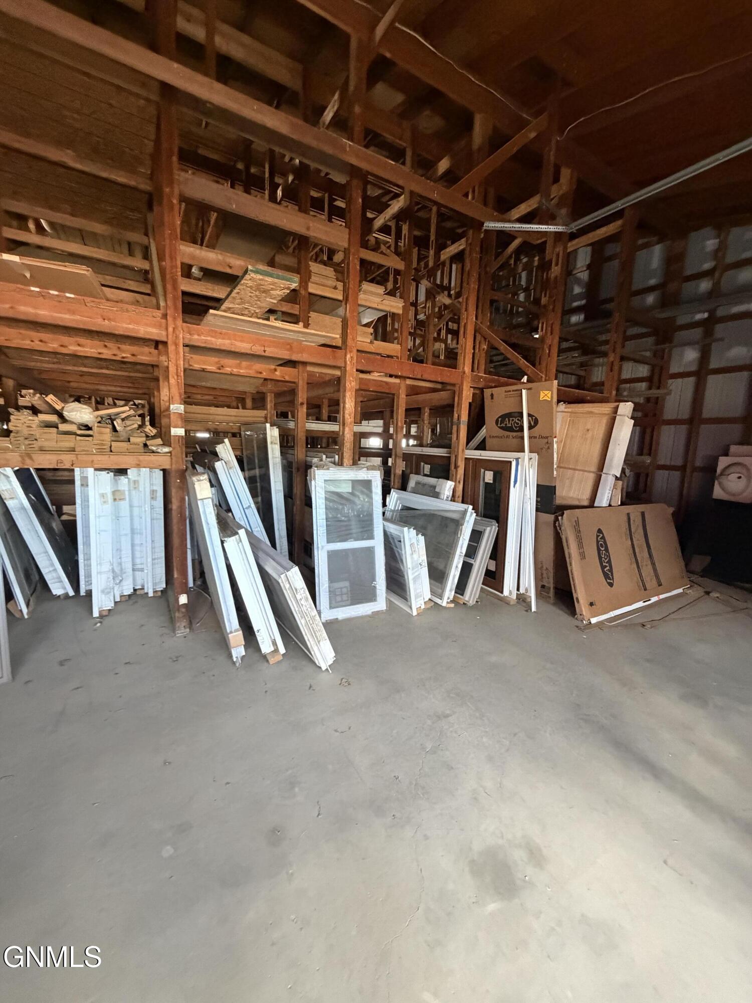 main property photo 39