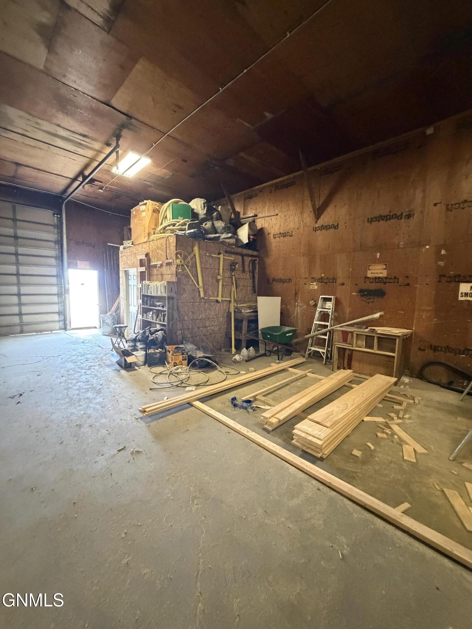 main property photo 47