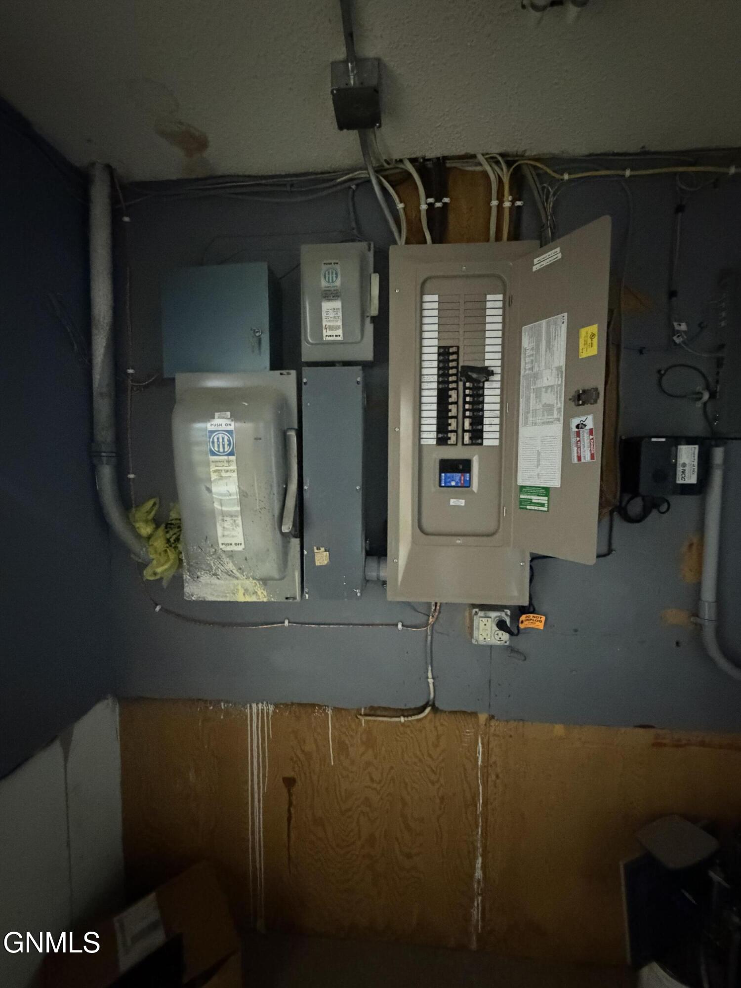 main property photo 57