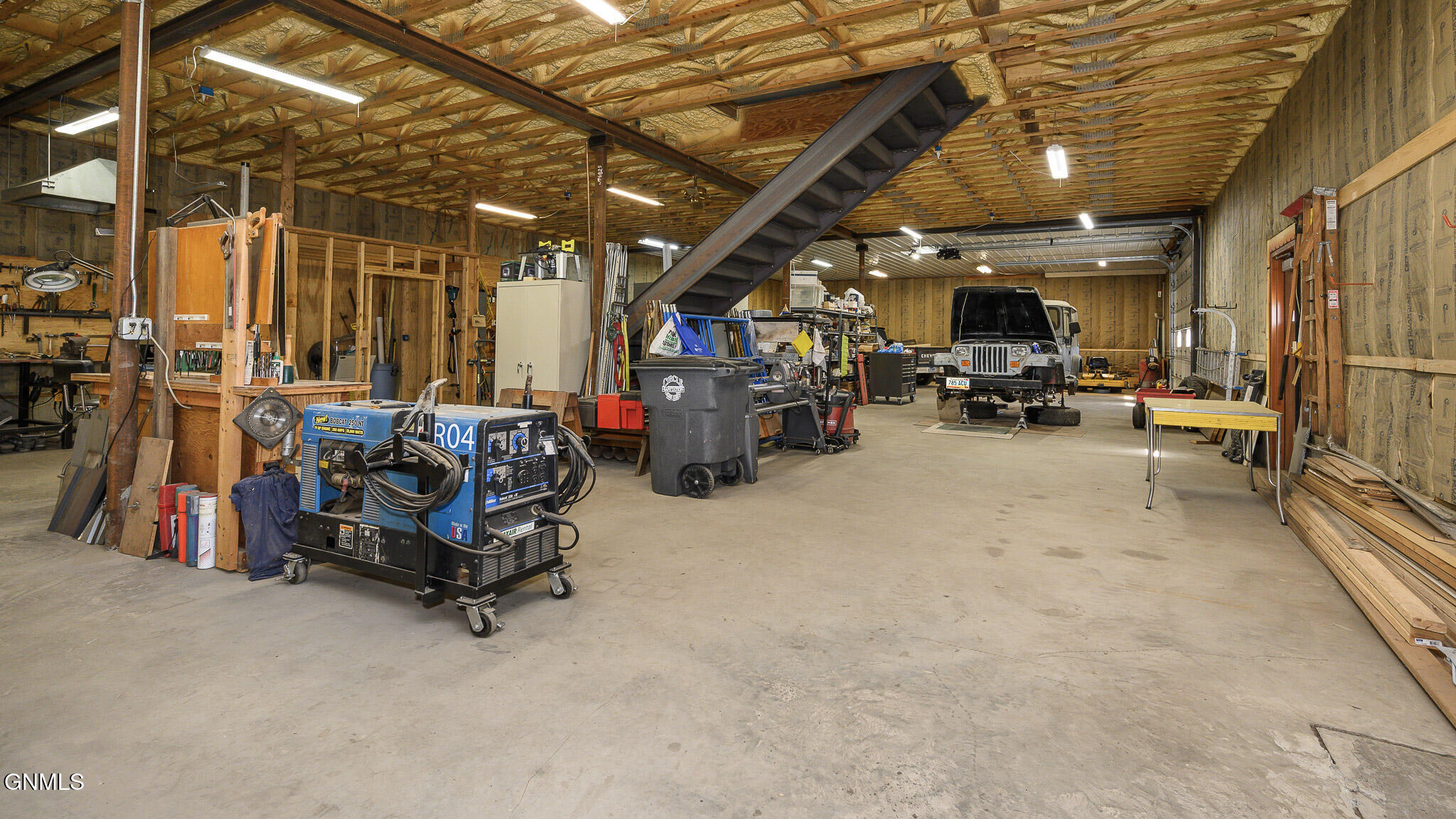 main property photo 19