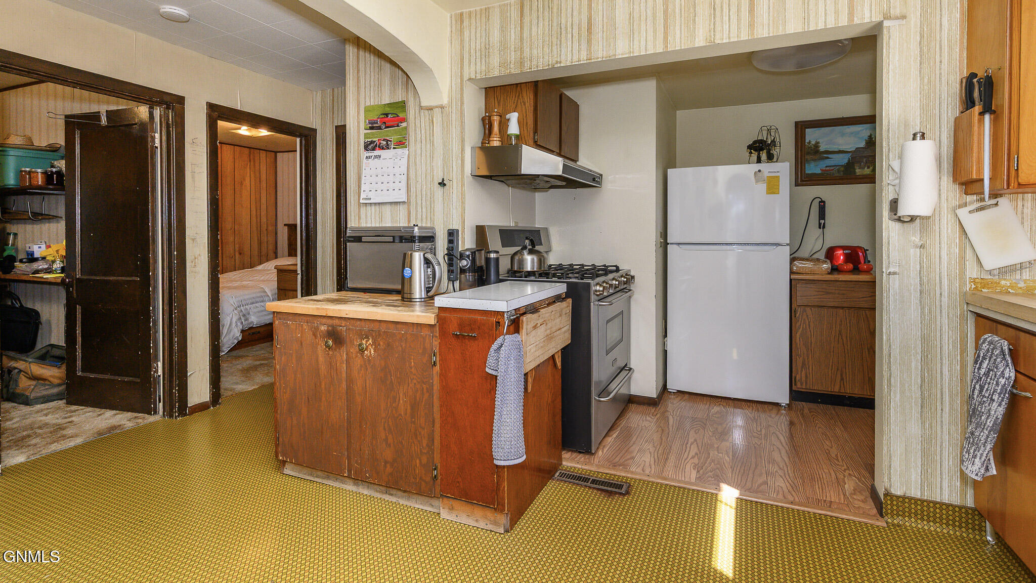 main property photo 7
