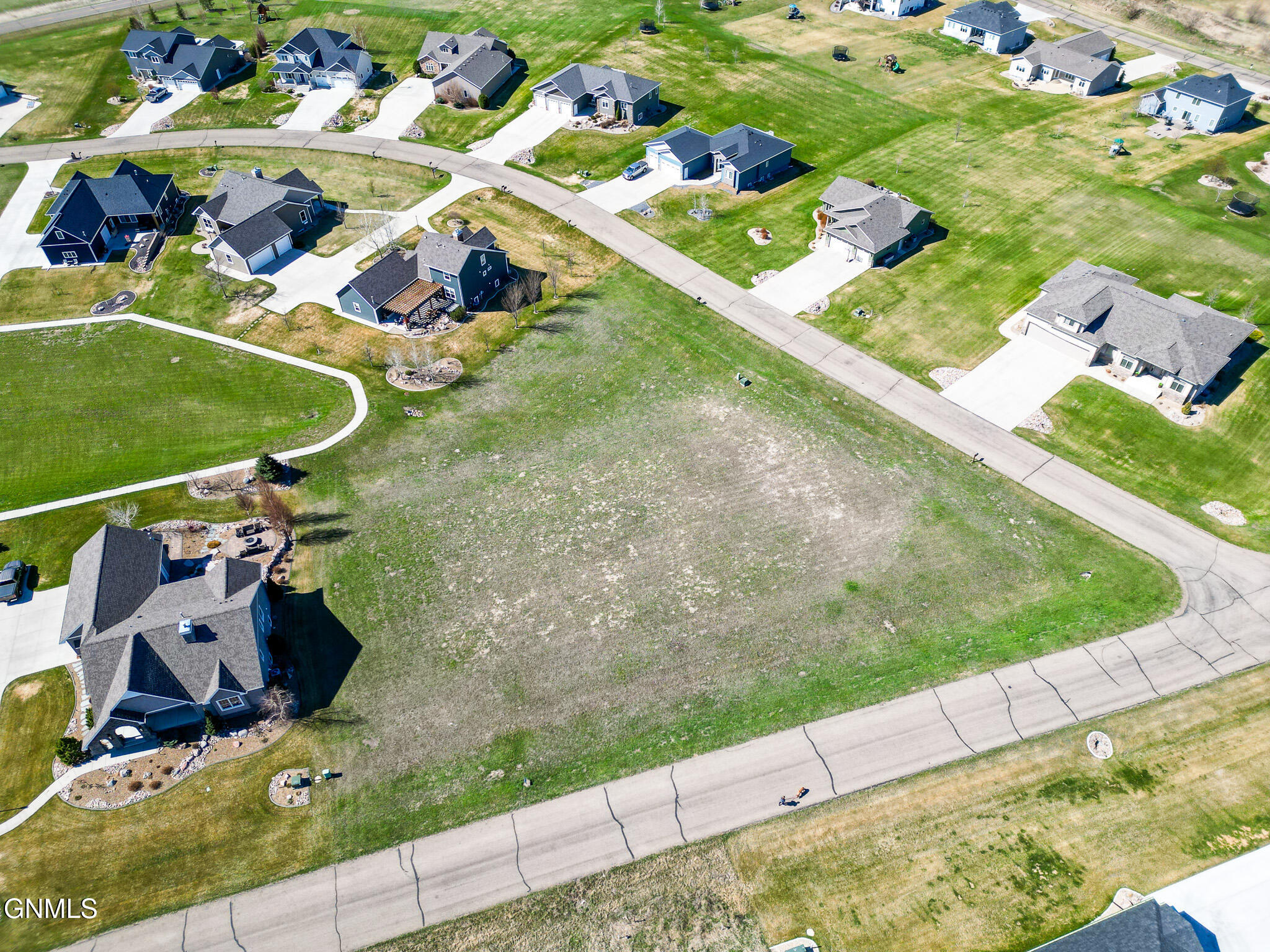 main property photo 4