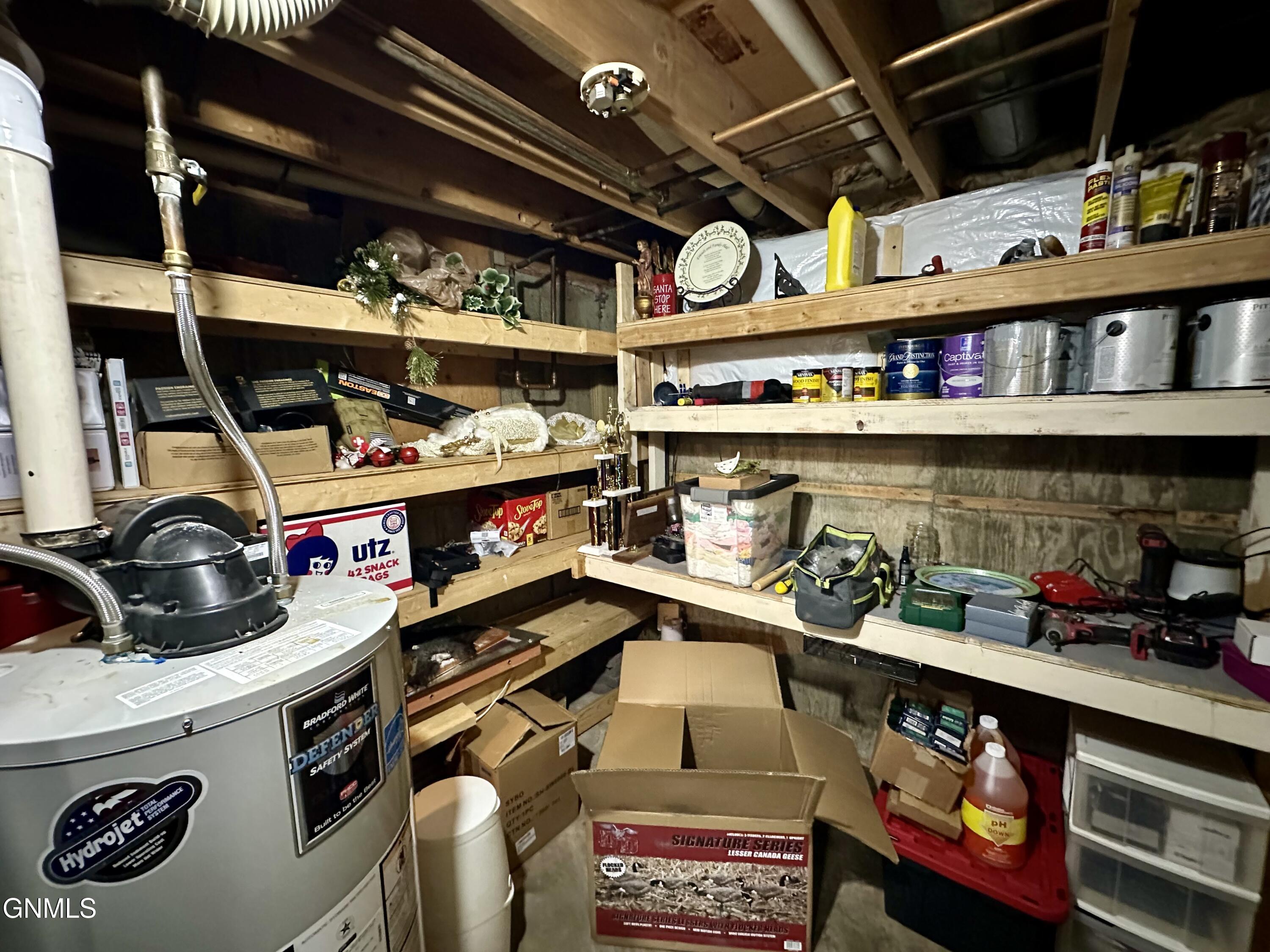 main property photo 25