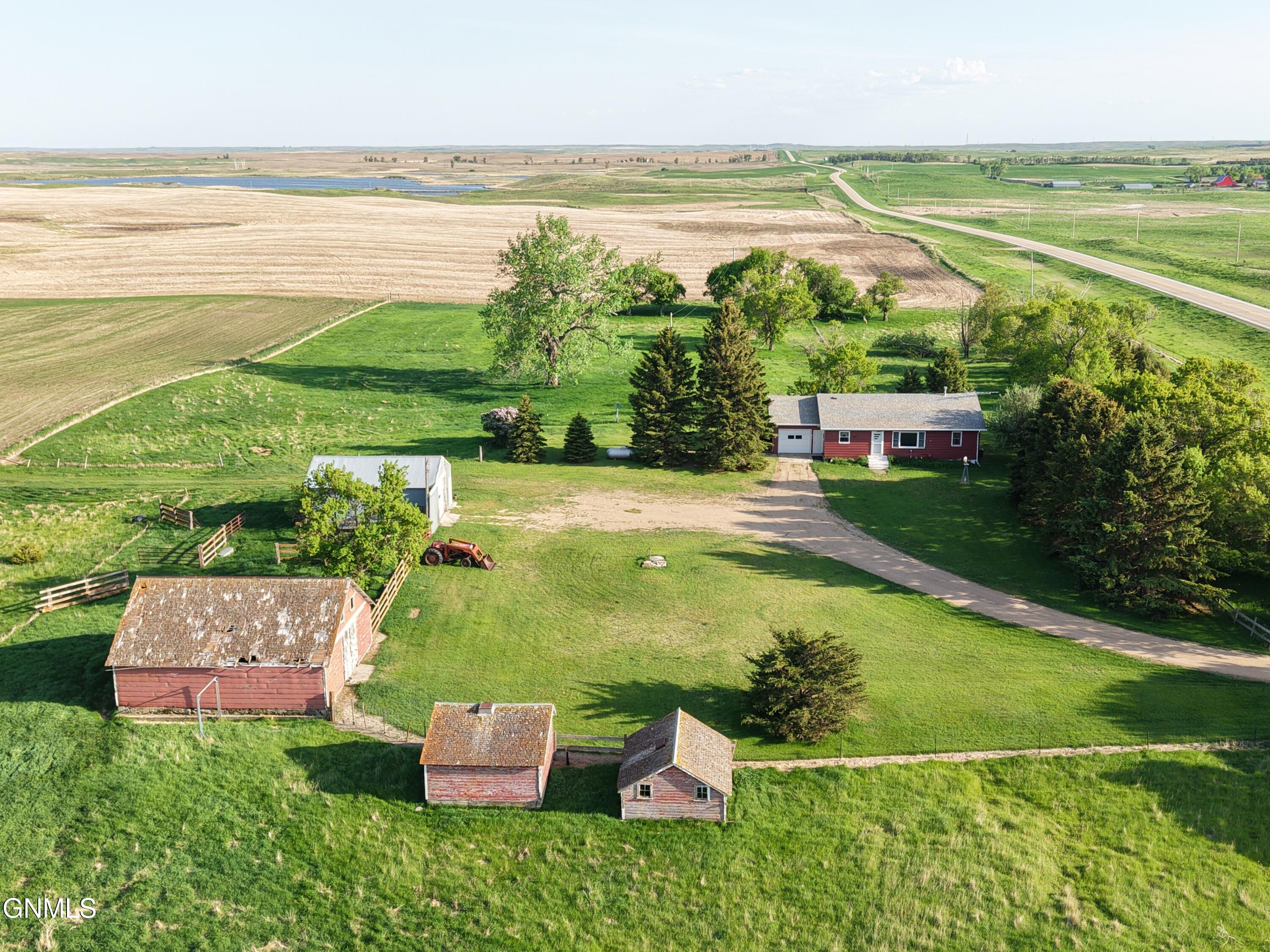 main property photo 2