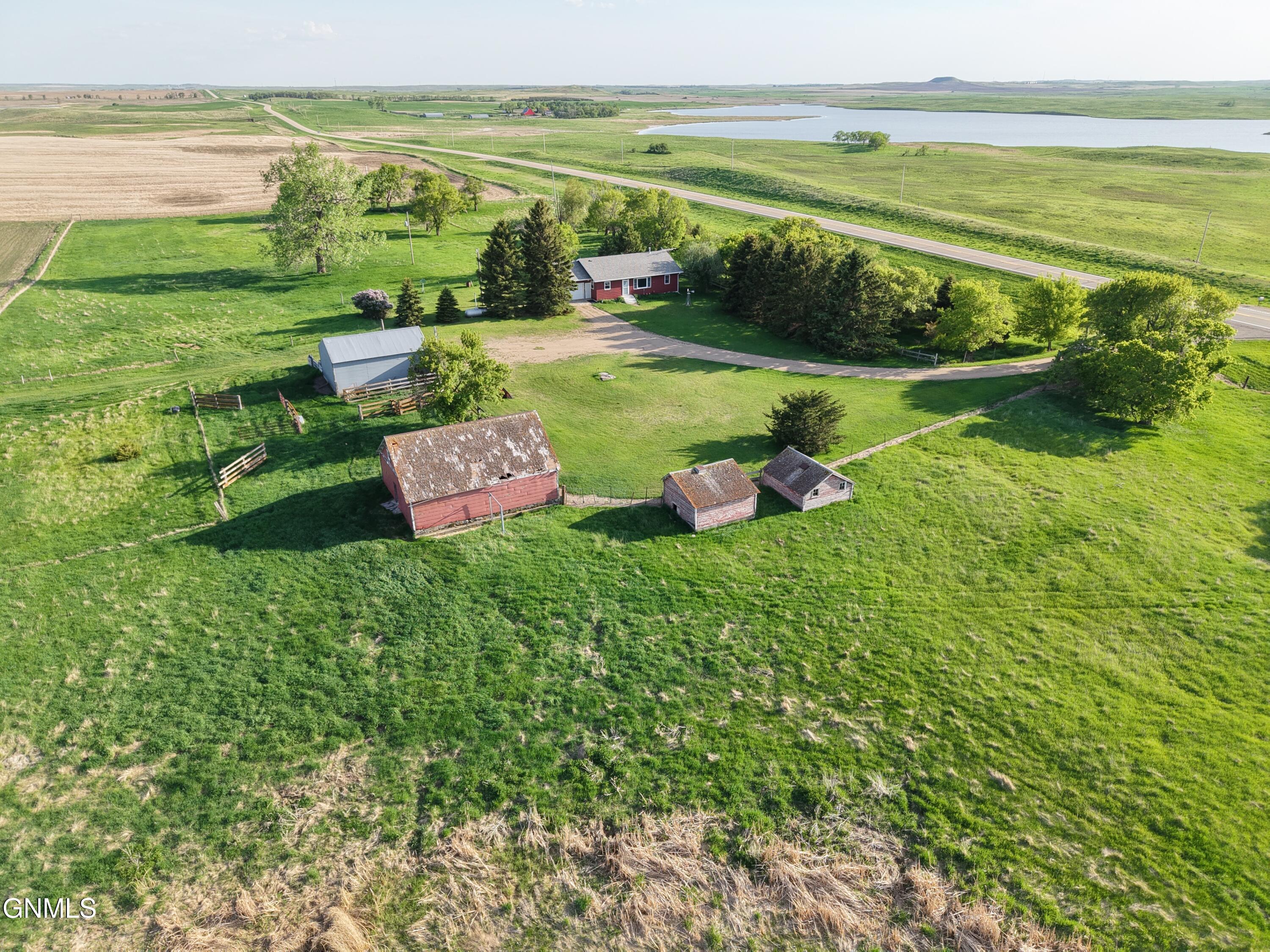 main property photo 42
