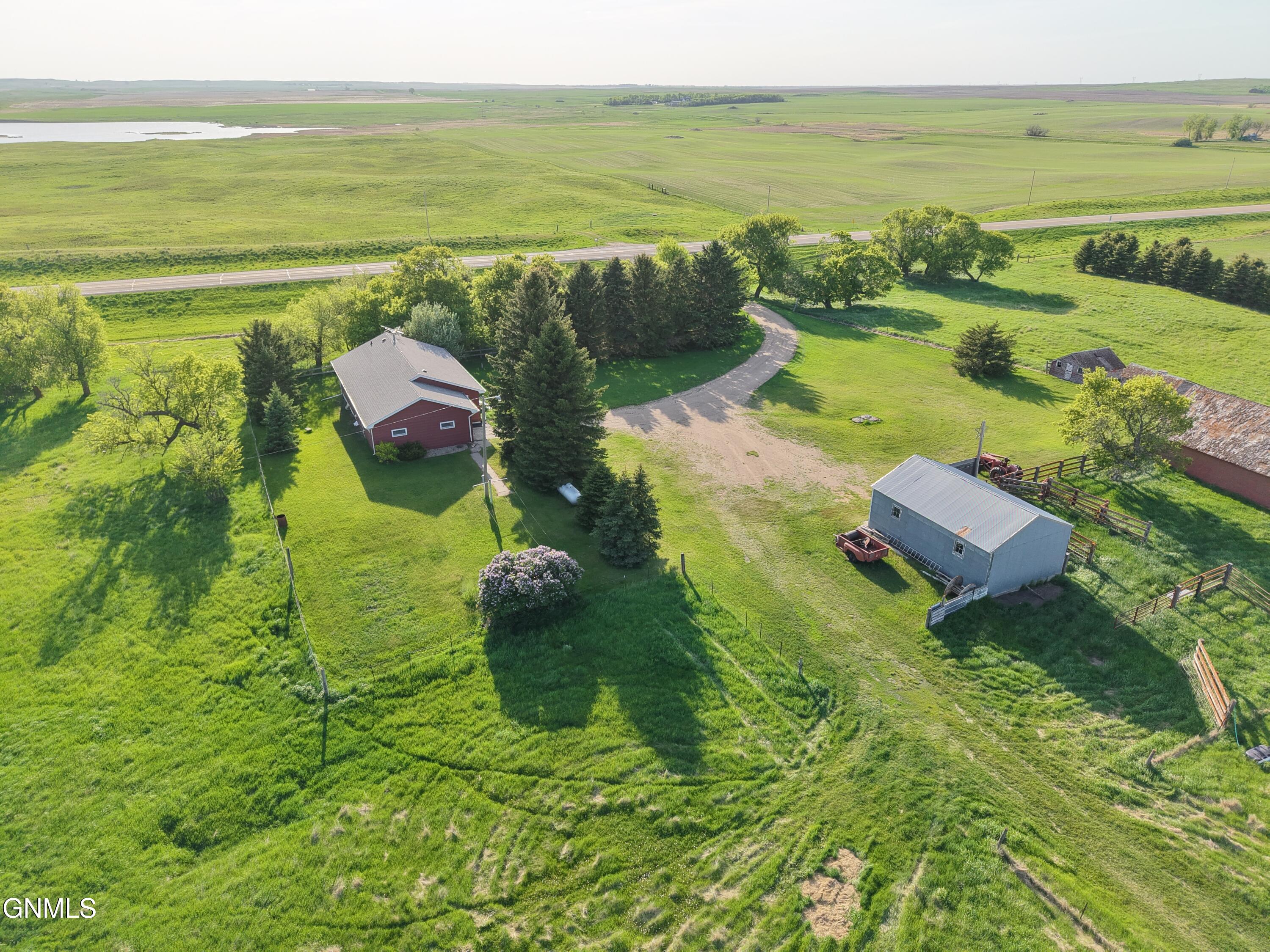 main property photo 43