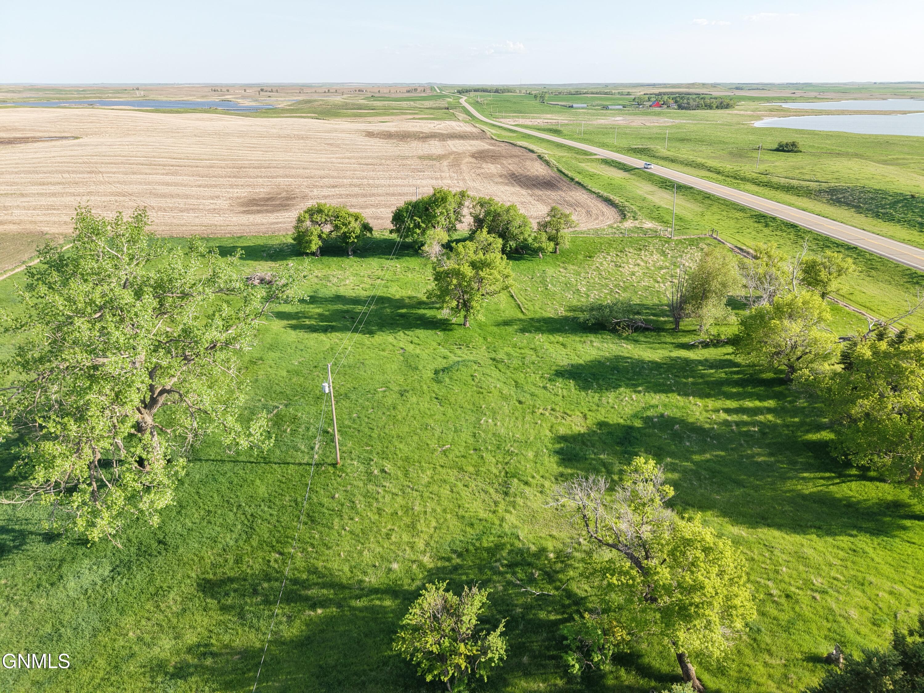 main property photo 45