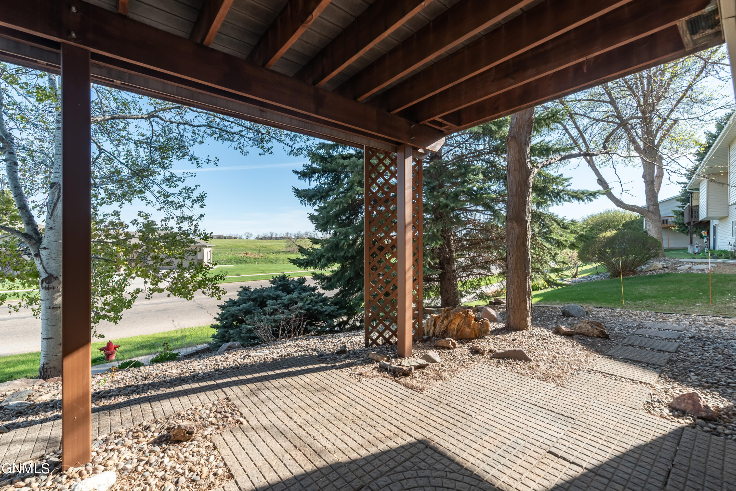 main property photo 29