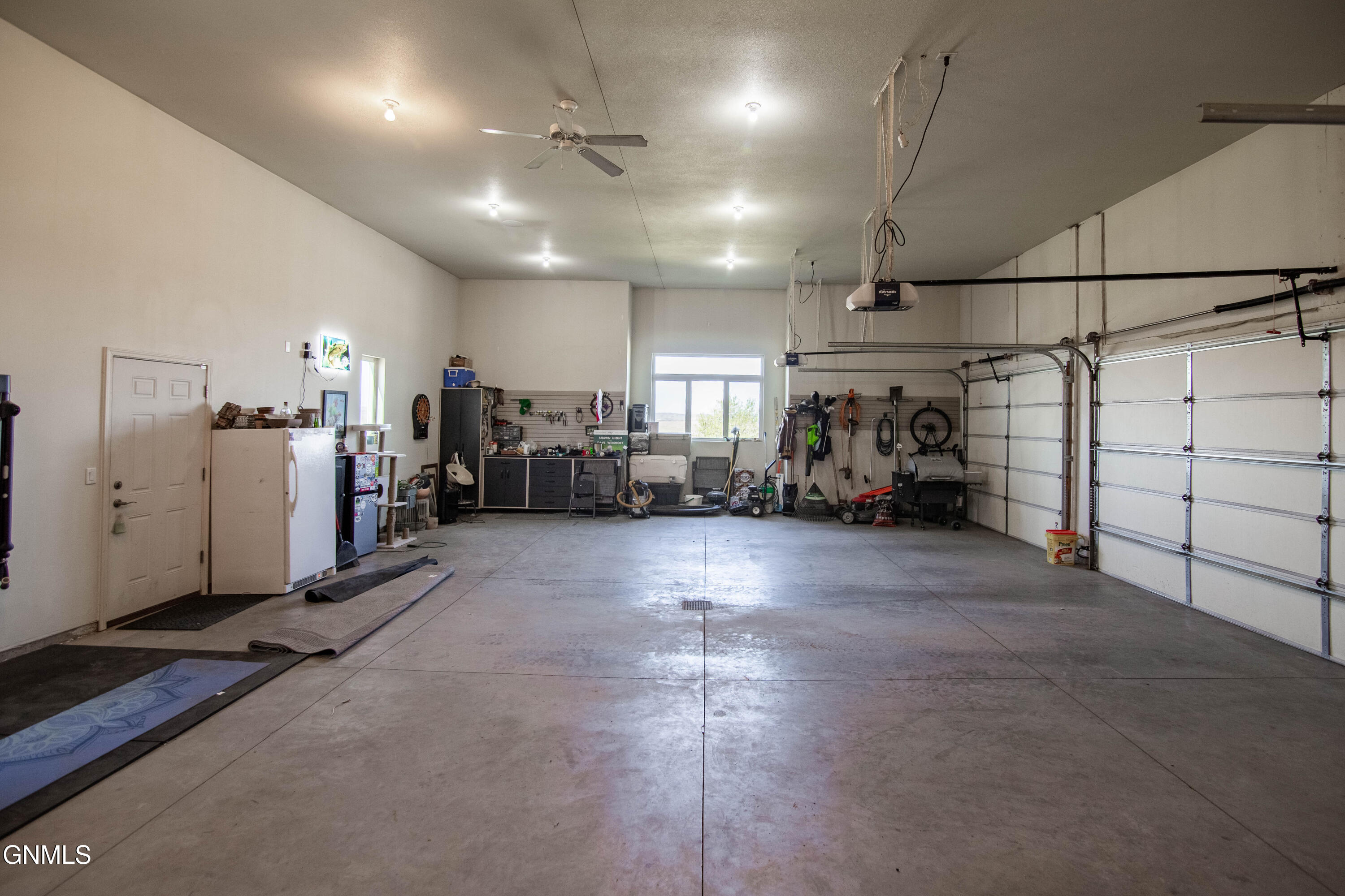 main property photo 60