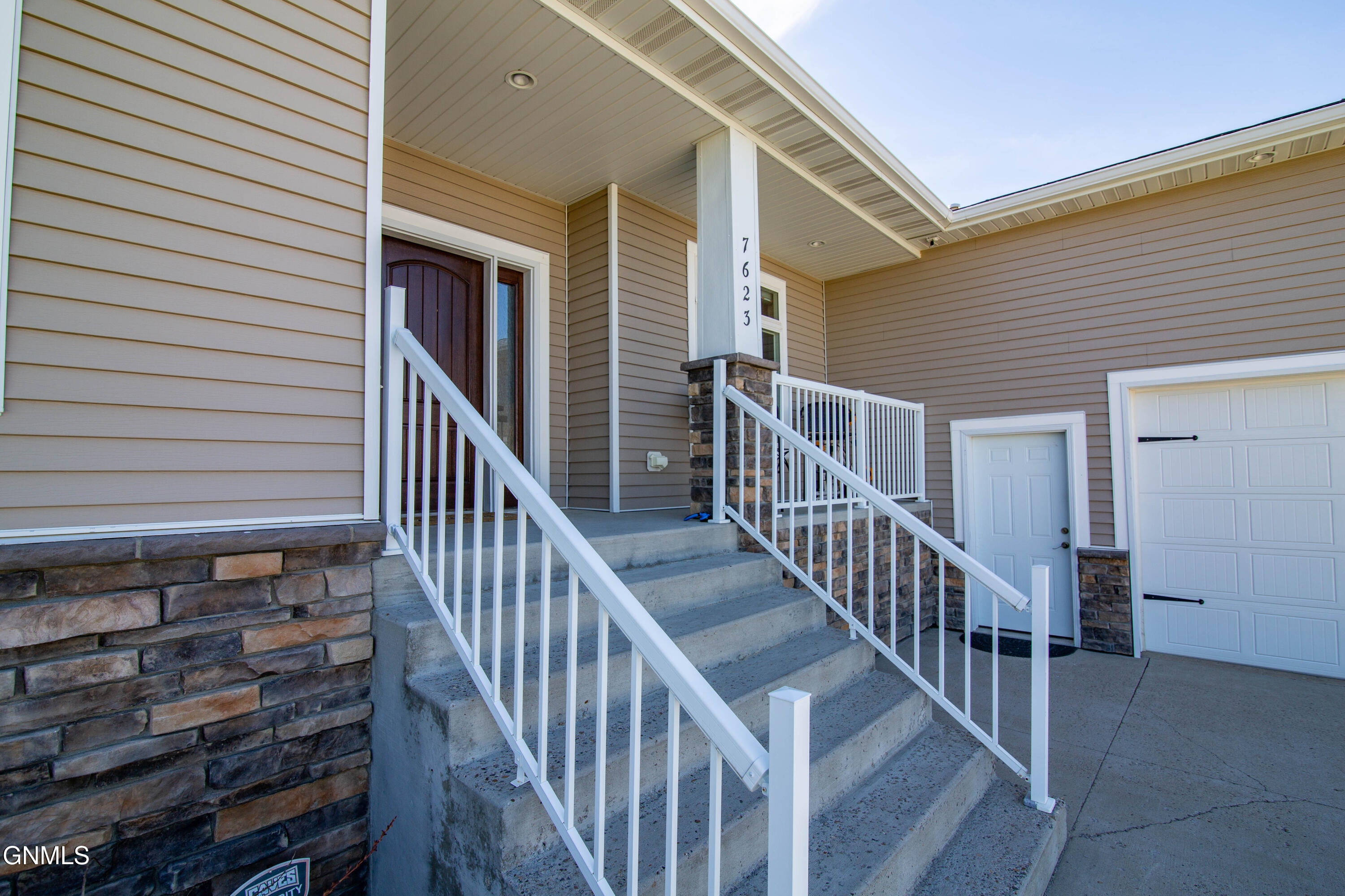 main property photo 63