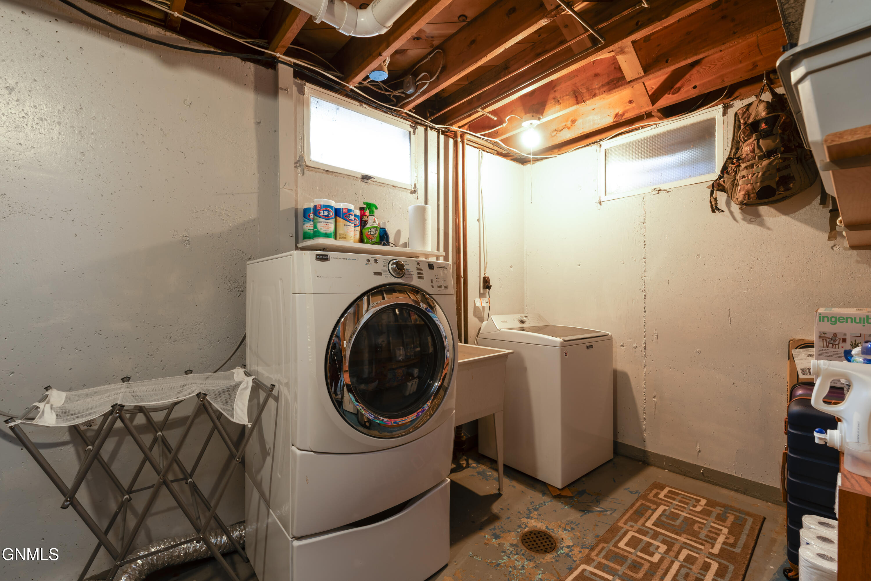main property photo 19