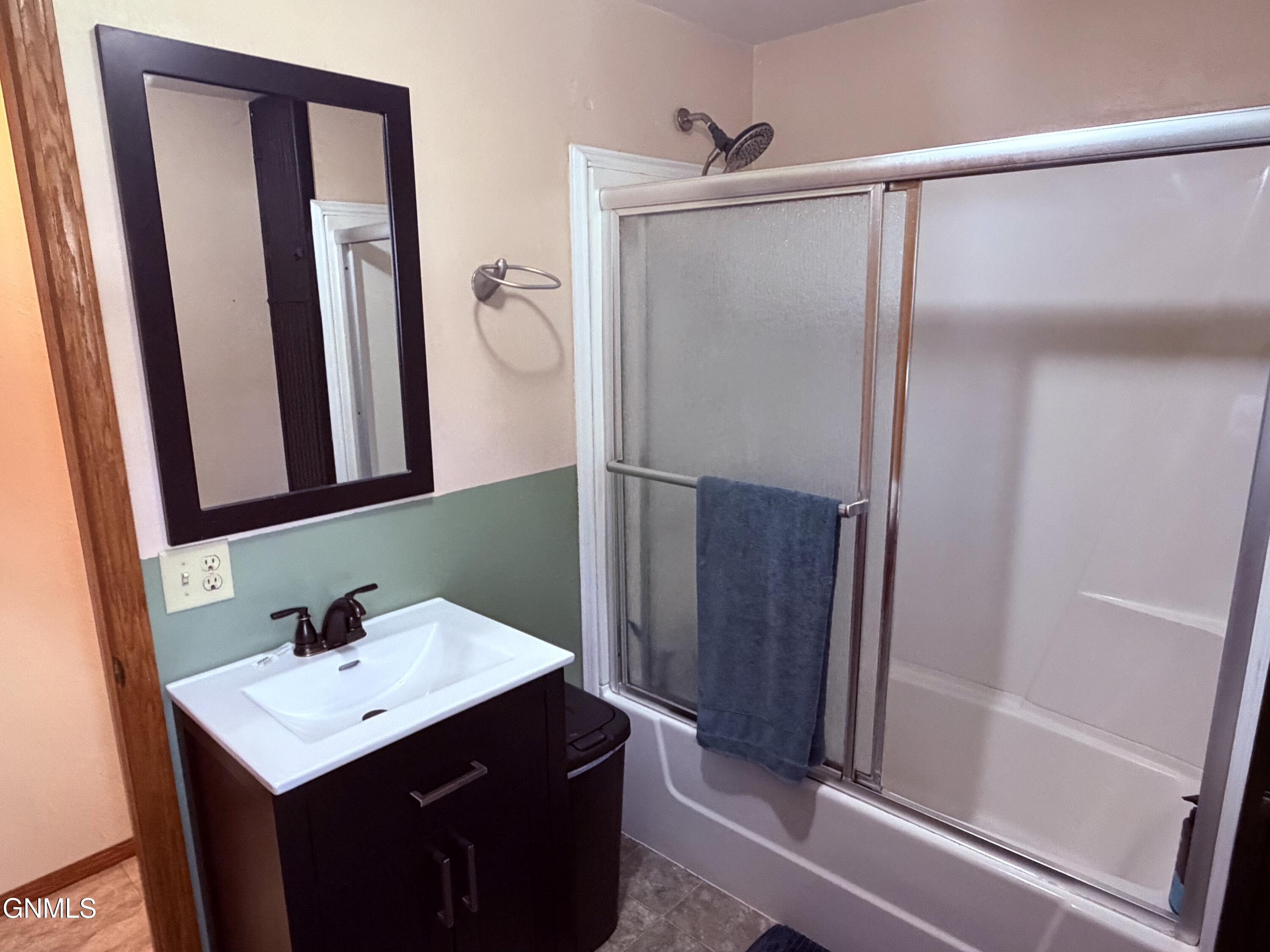 property viewer photo 12