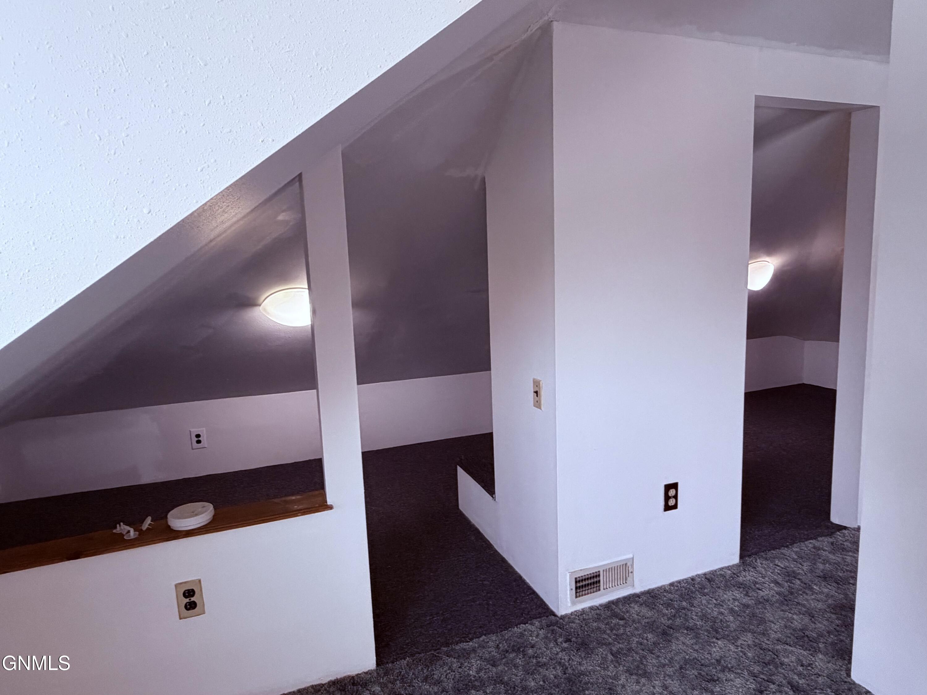 property viewer photo 21