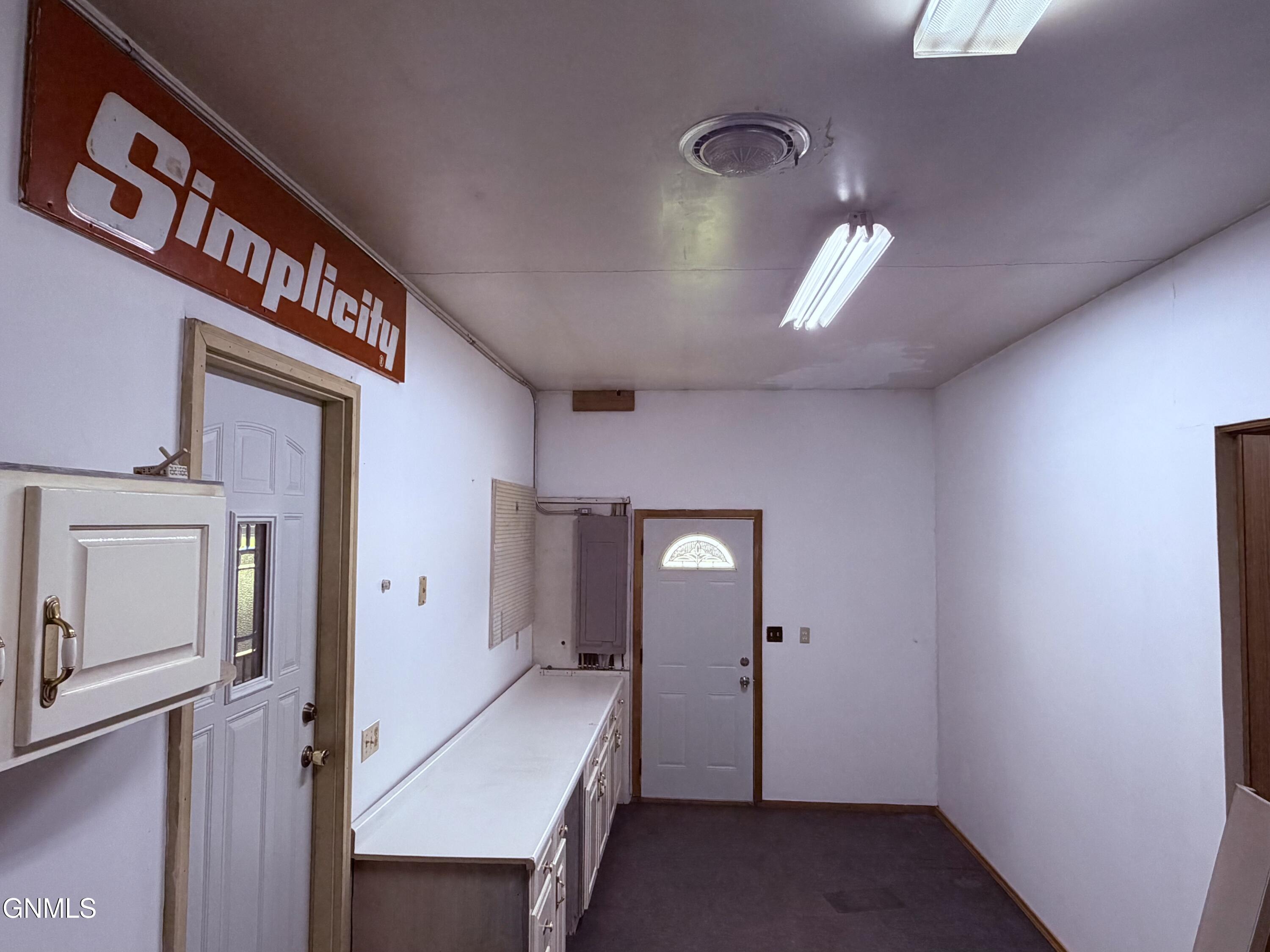 property viewer photo 24