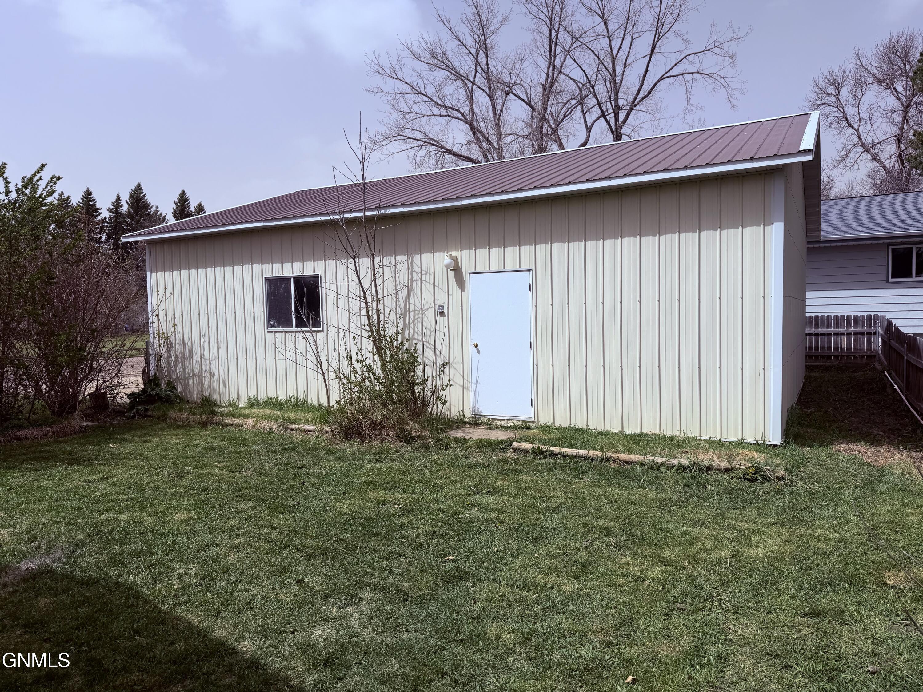 property viewer photo 32