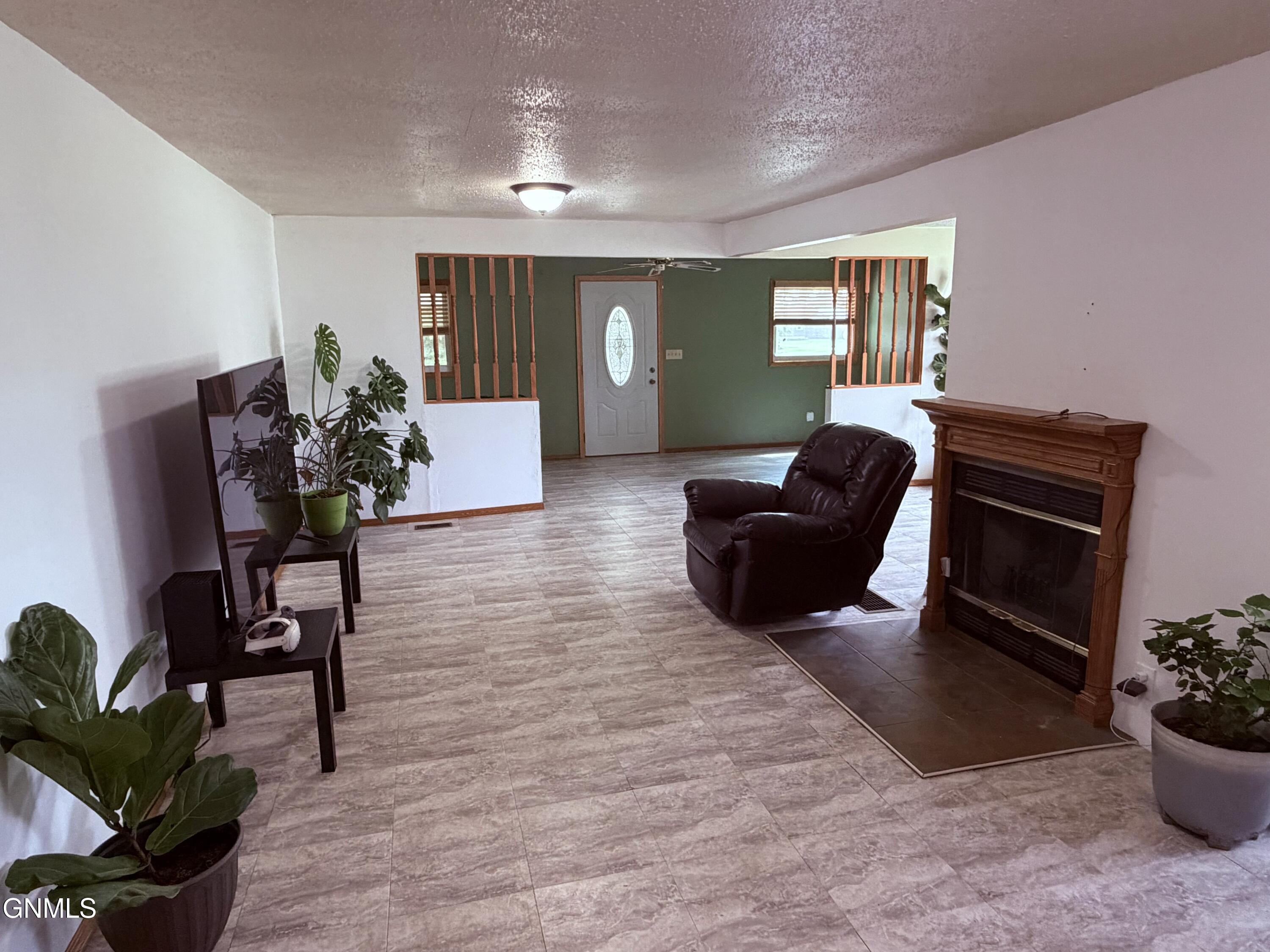 property viewer photo 5
