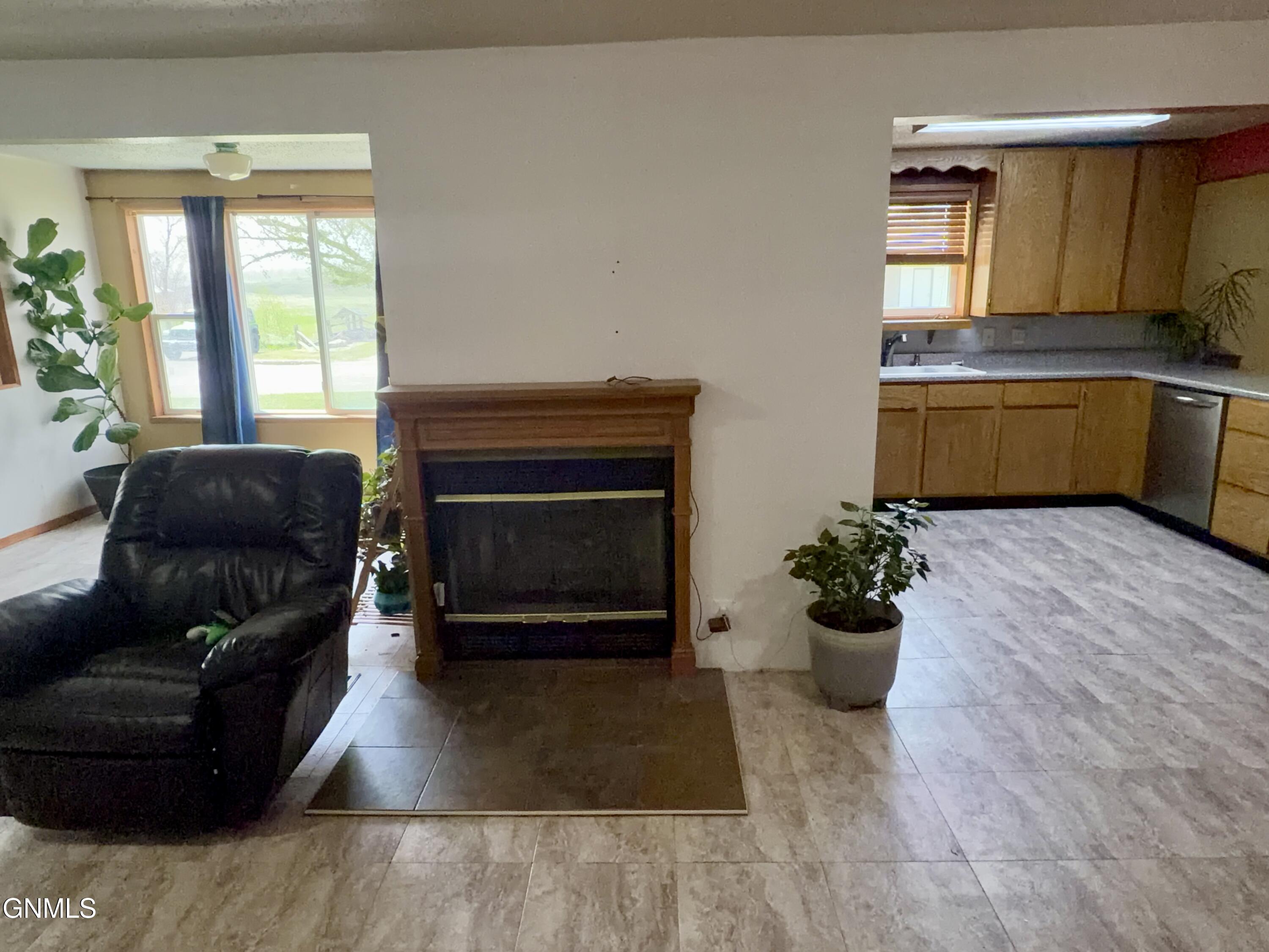 property viewer photo 7