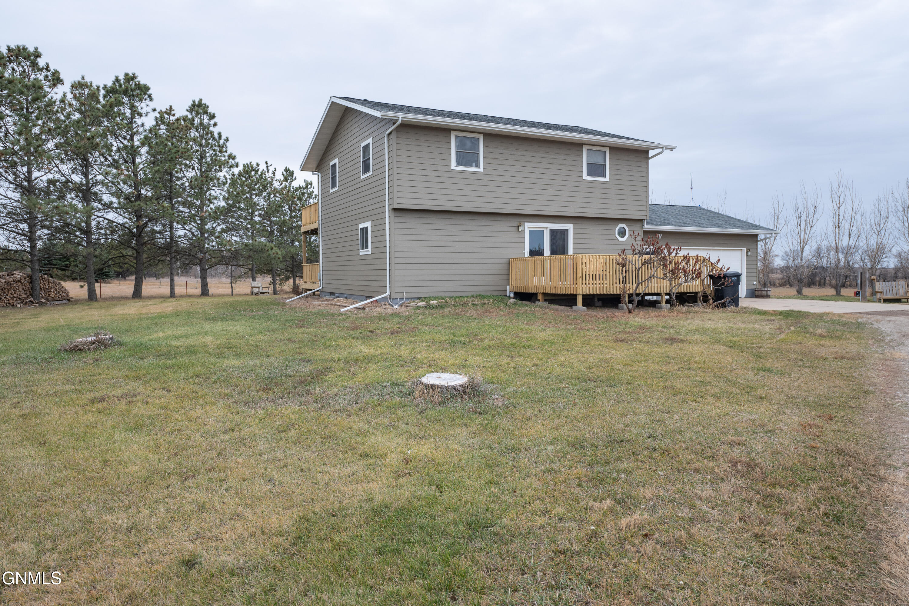 property viewer photo 3