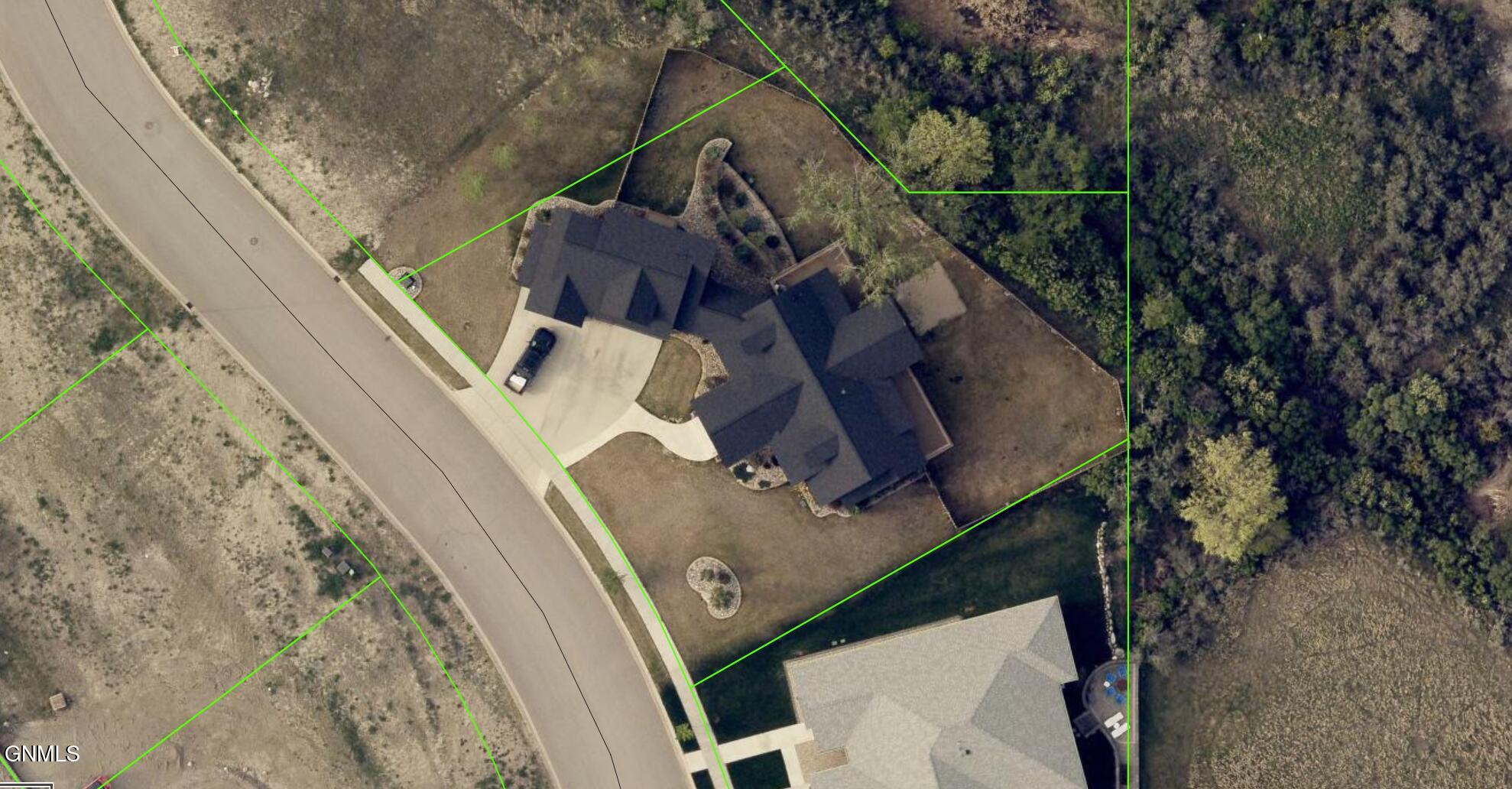 main property photo 26