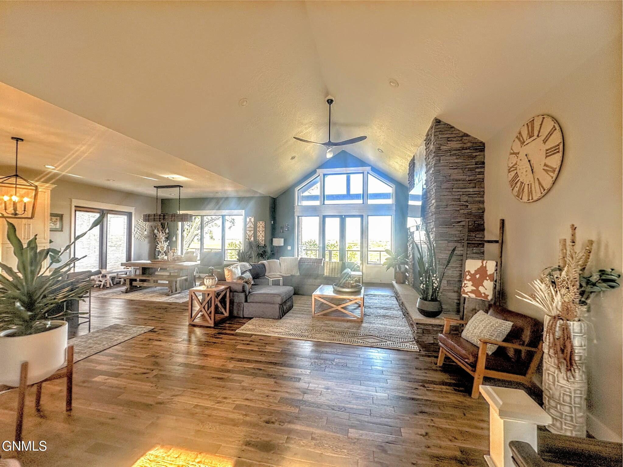 main property photo 58