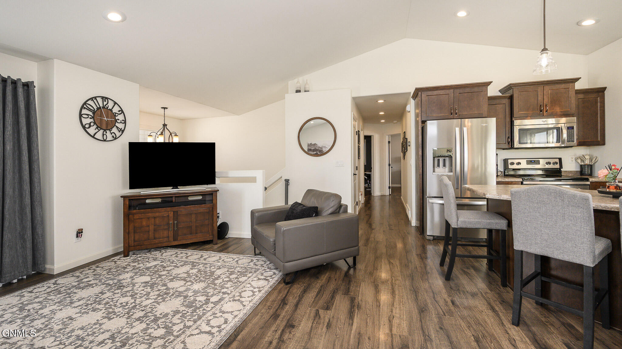 property viewer photo 4