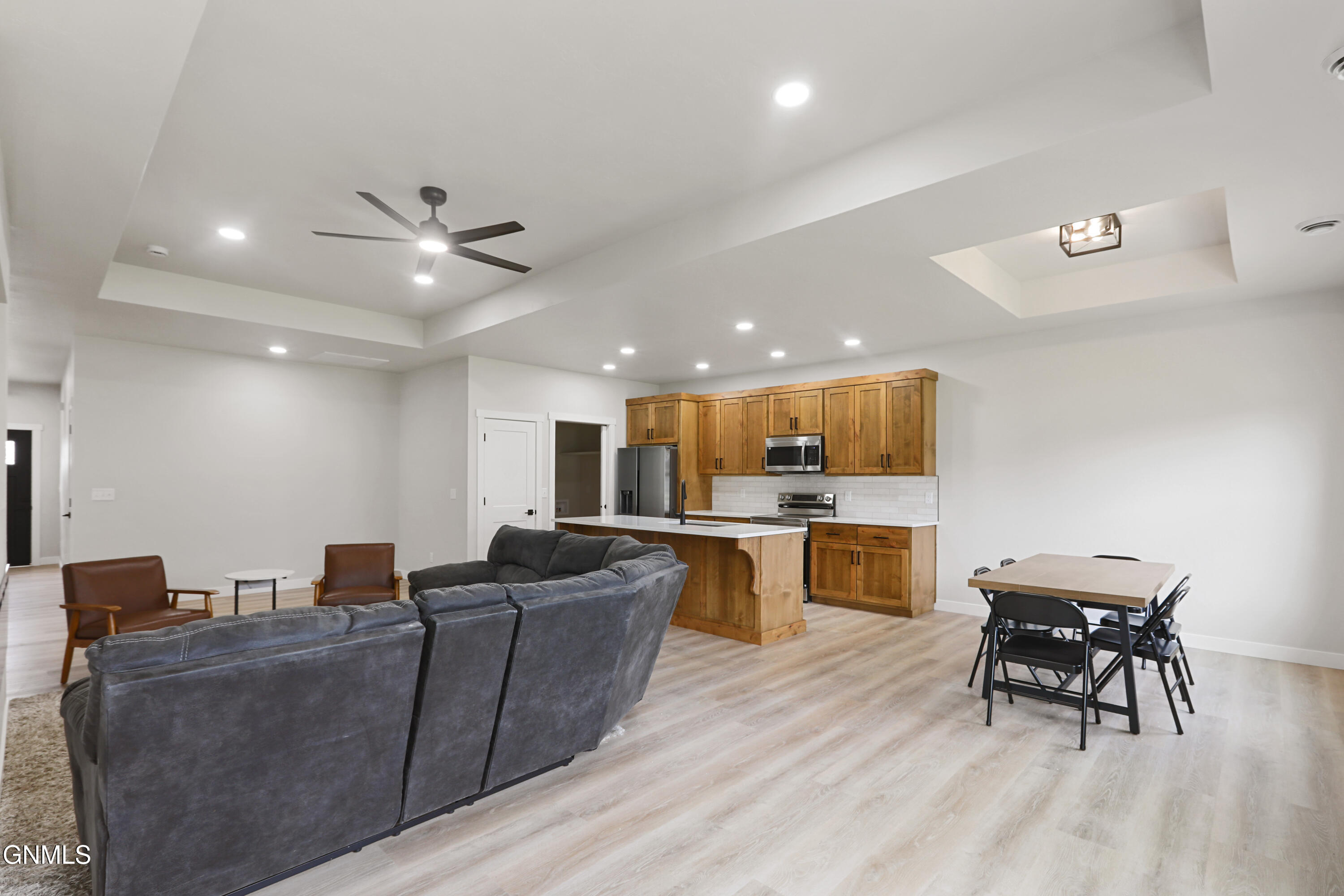 property viewer photo 14