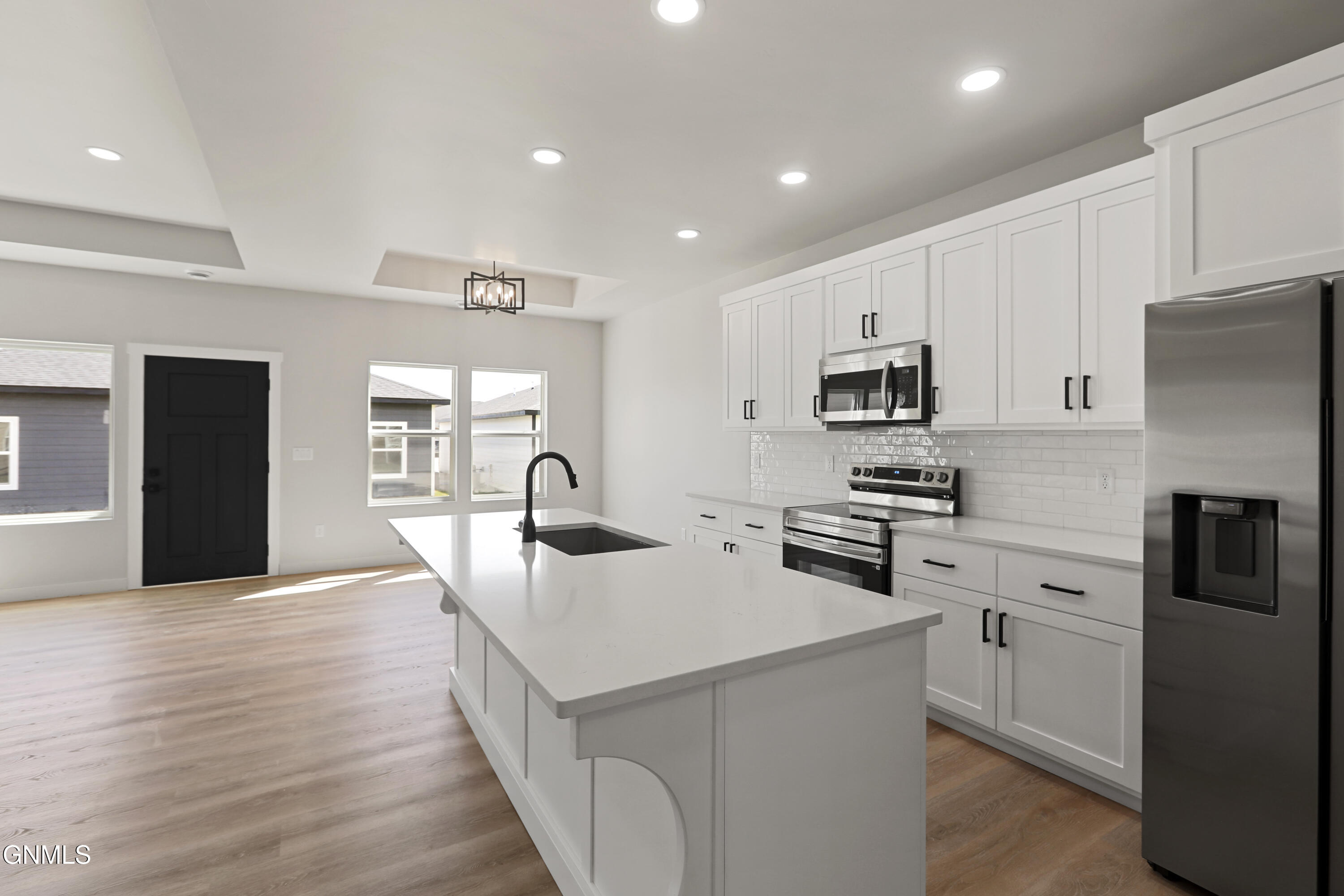 property viewer photo 7