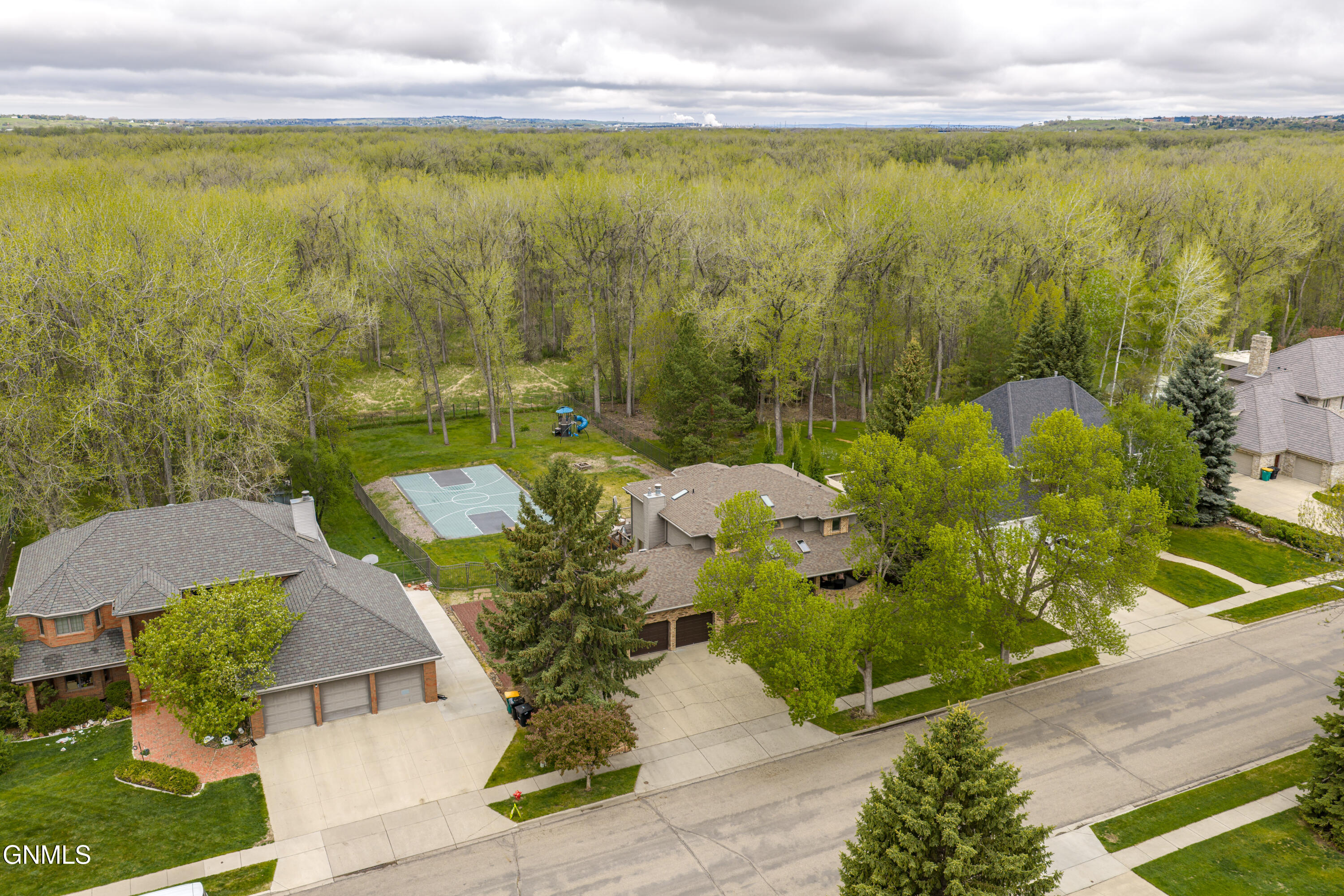 main property photo 120