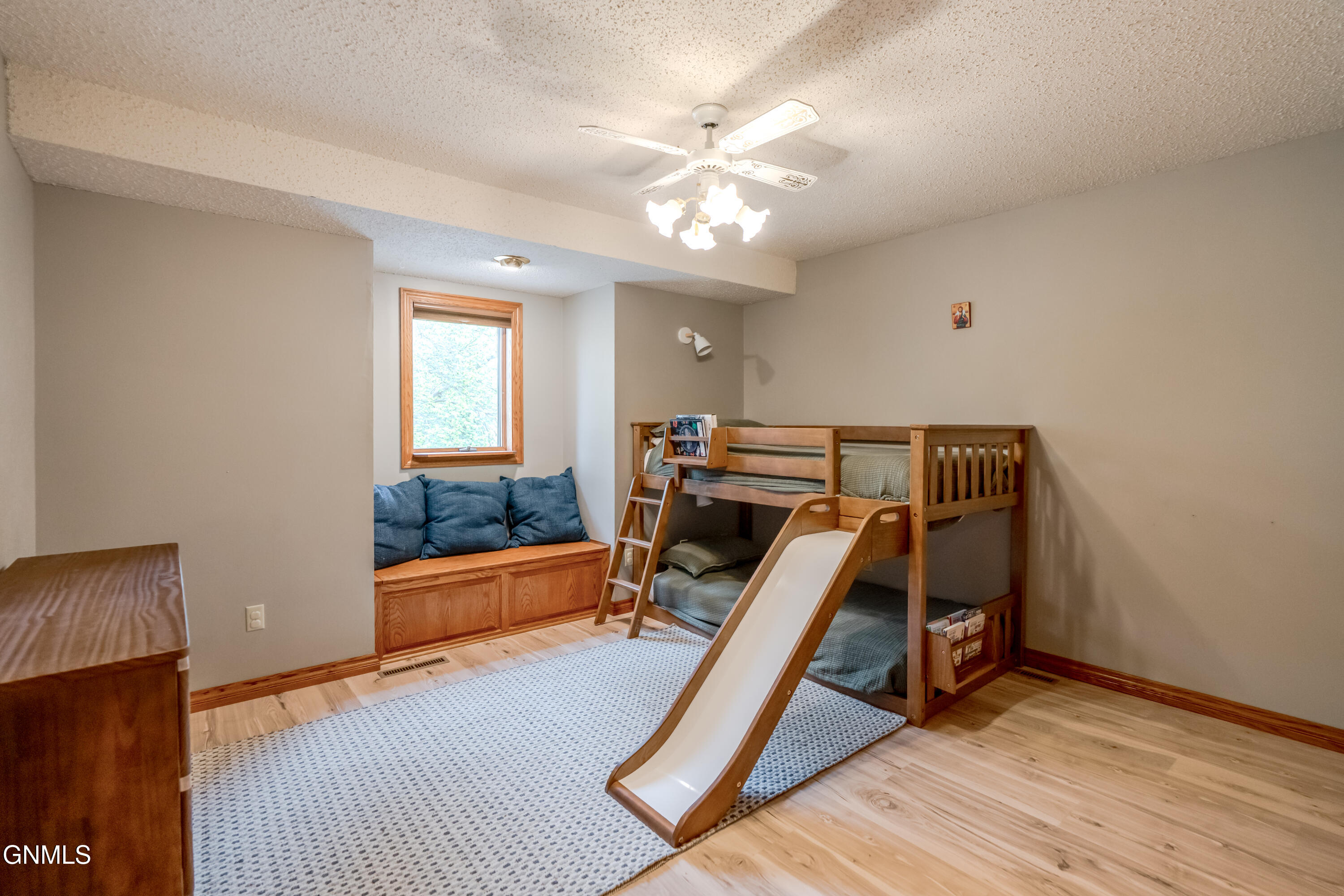 main property photo 67