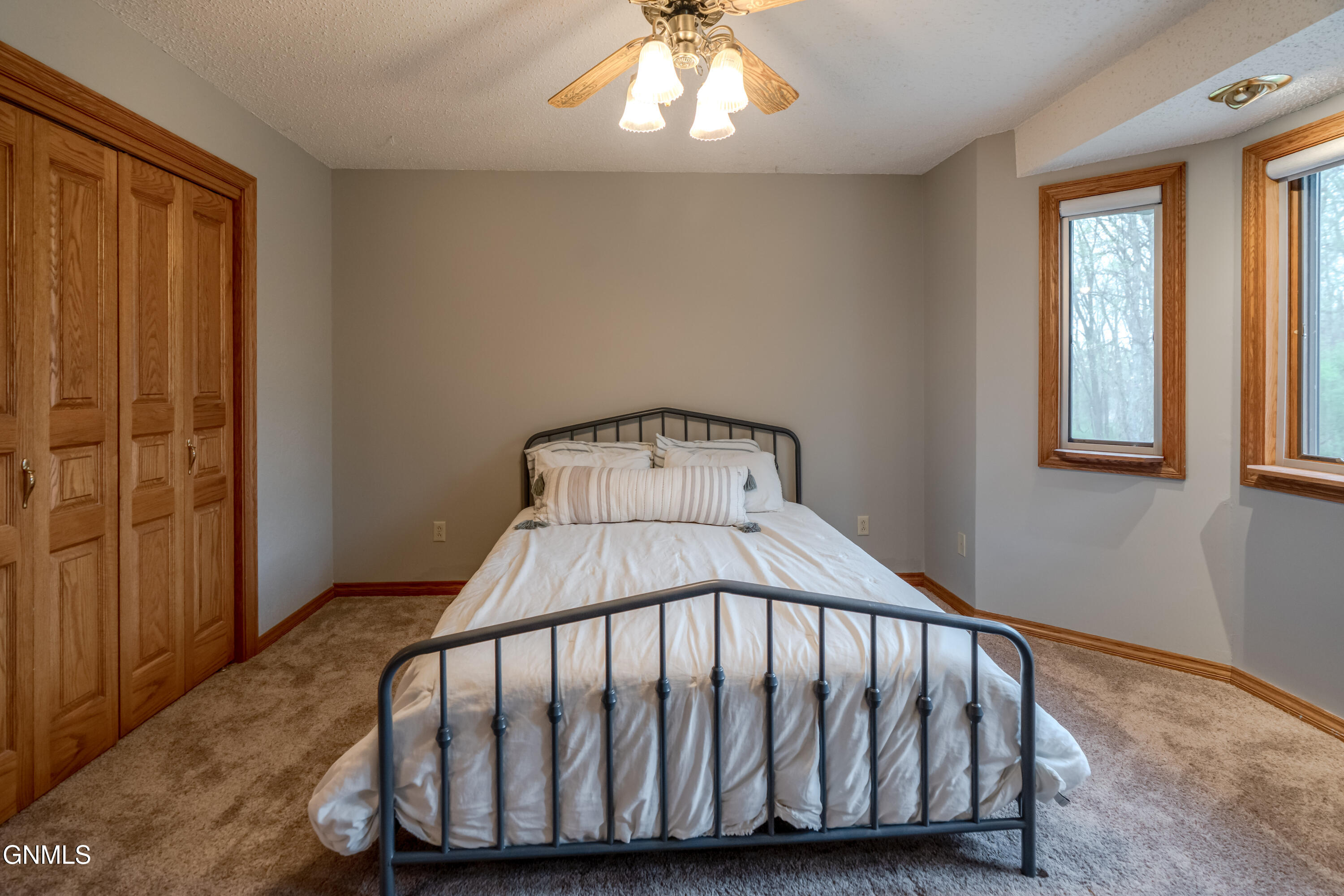 main property photo 75