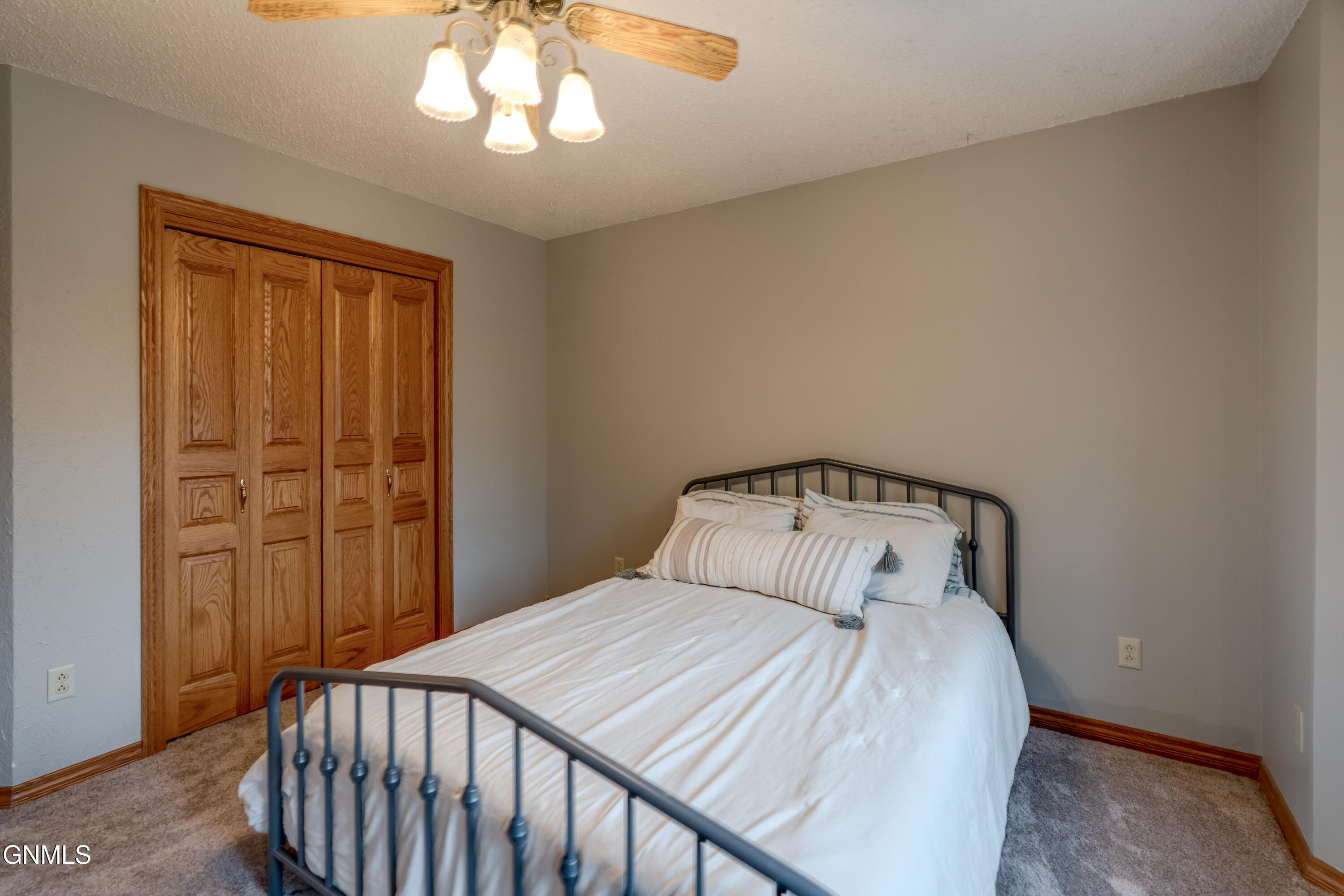 main property photo 76
