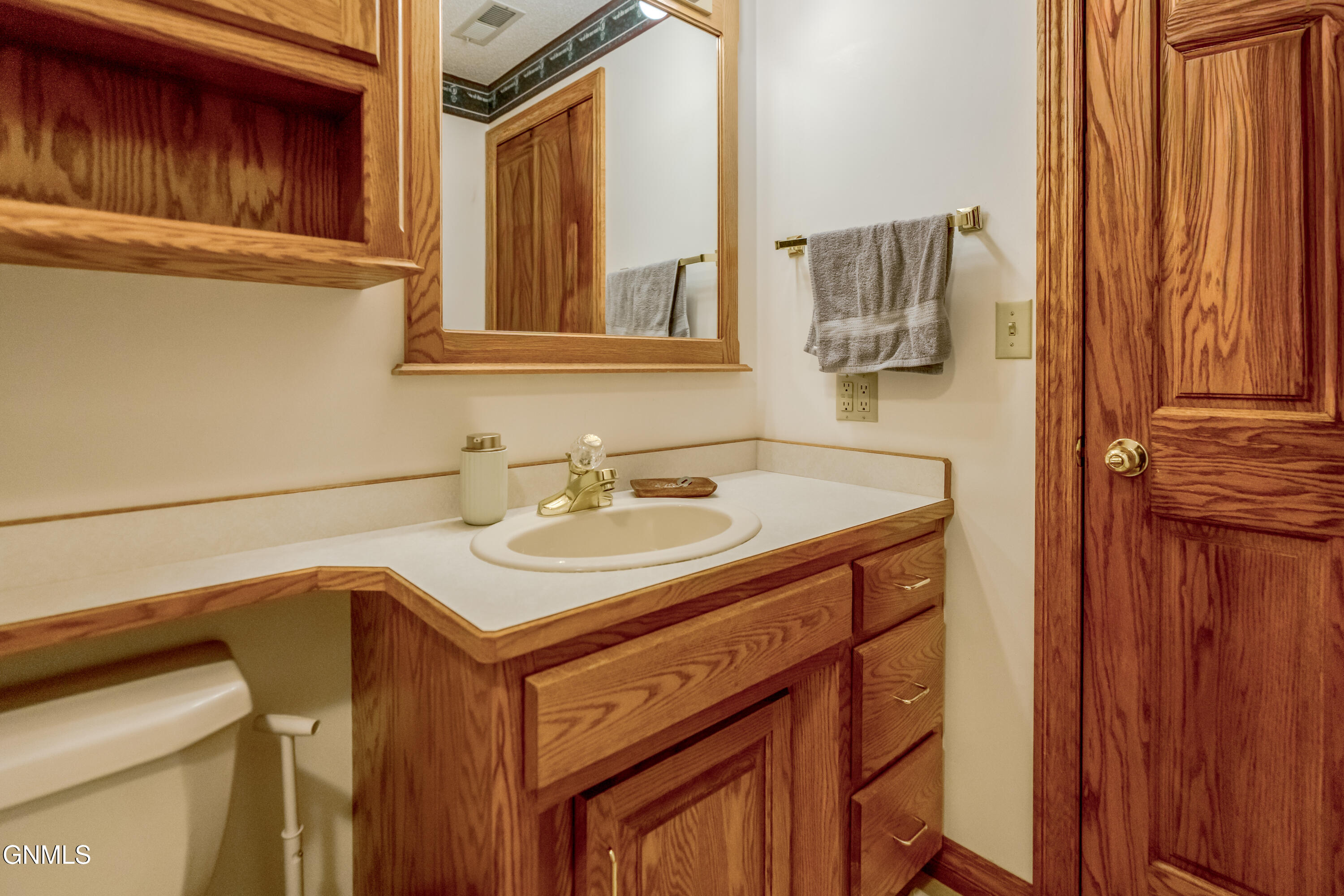 main property photo 83