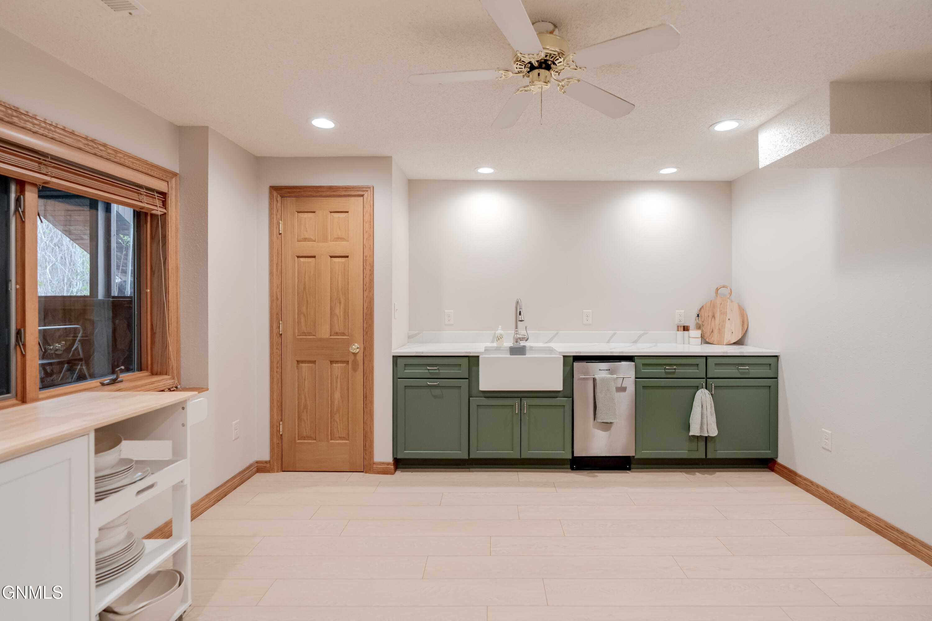 main property photo 96