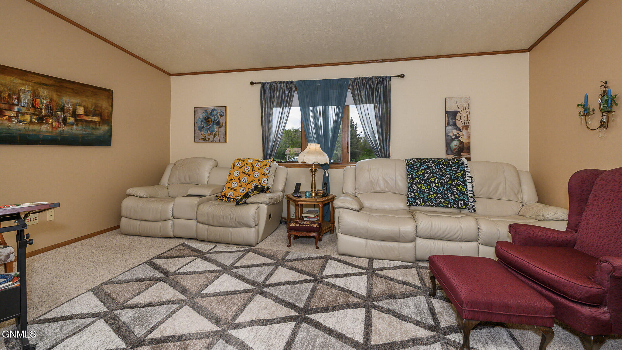 property viewer photo 19