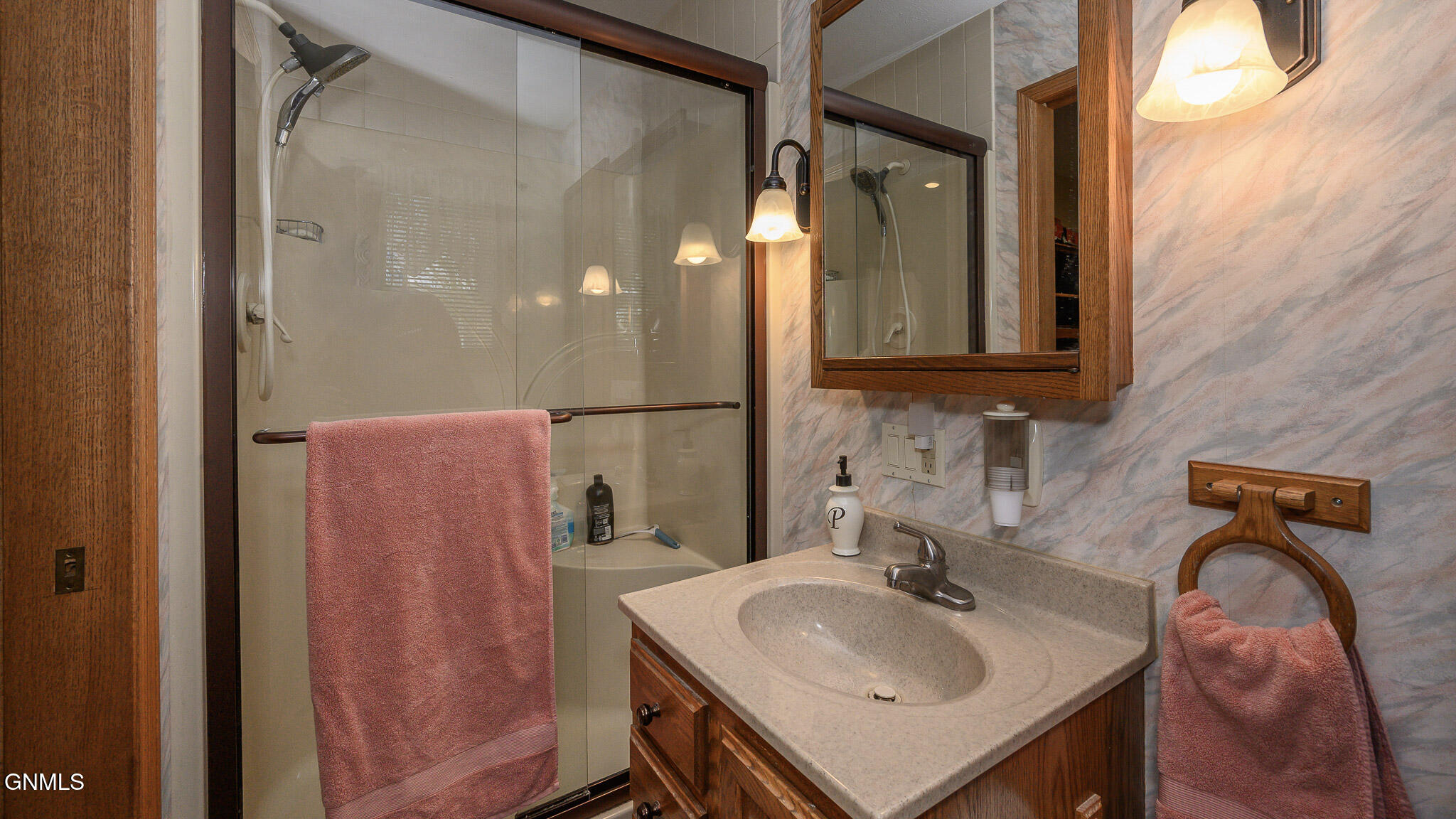 property viewer photo 25