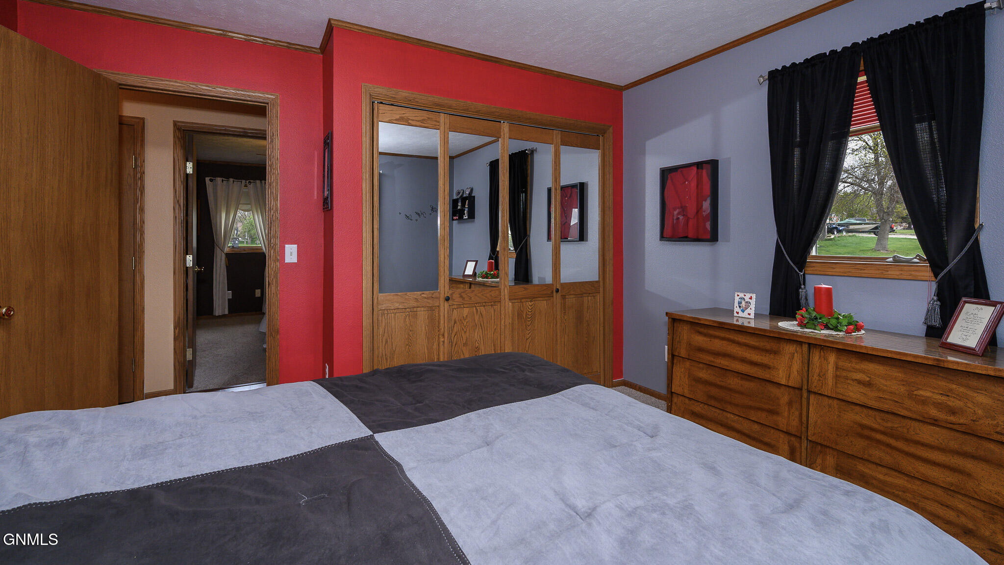 property viewer photo 30