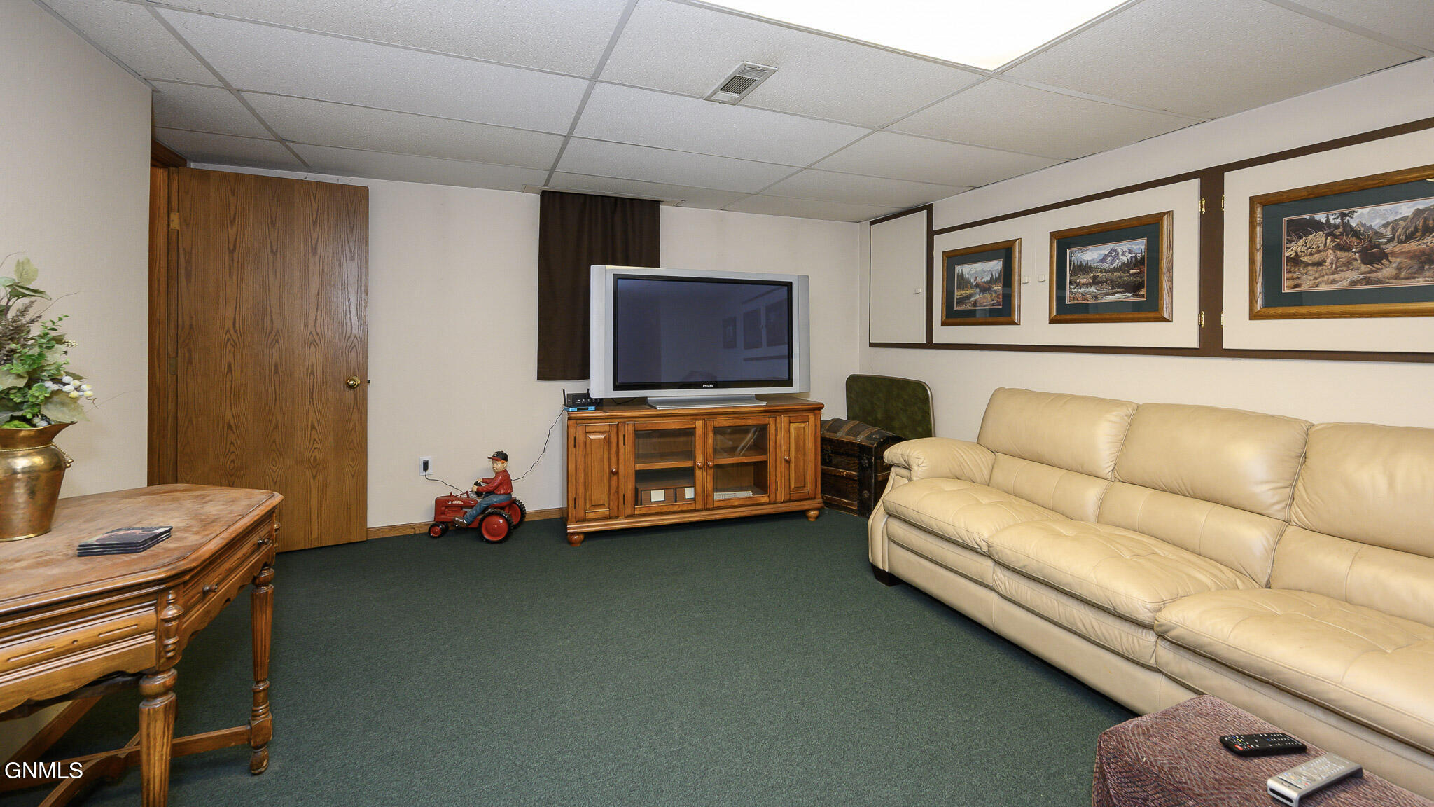 property viewer photo 33